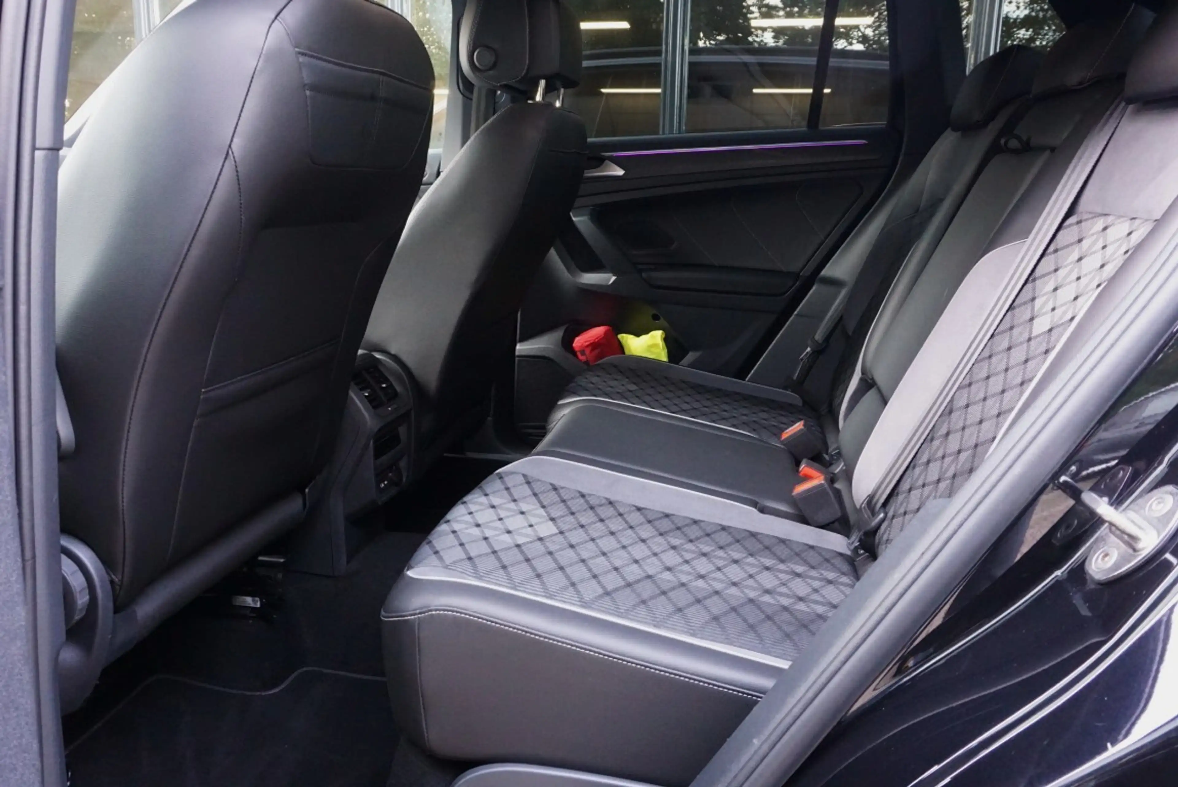 Volkswagen Tiguan 1.4 TSI eHybrid R-Line Business+ Trekhaak/Camera! — photo 11