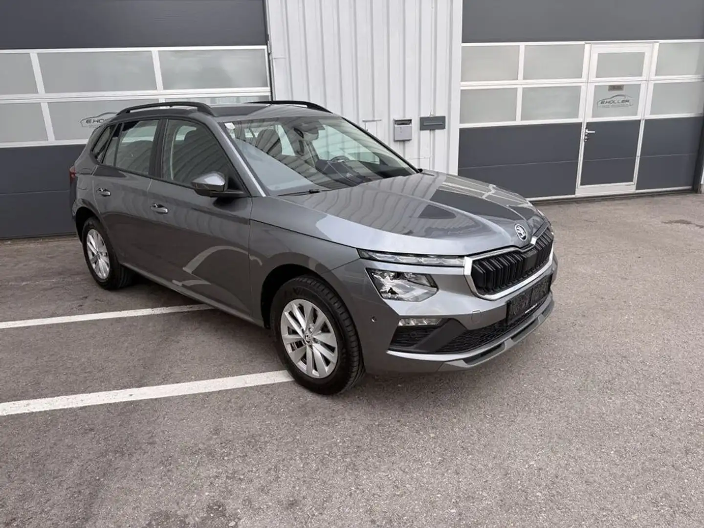 Skoda Kamiq Selection Grau - 2