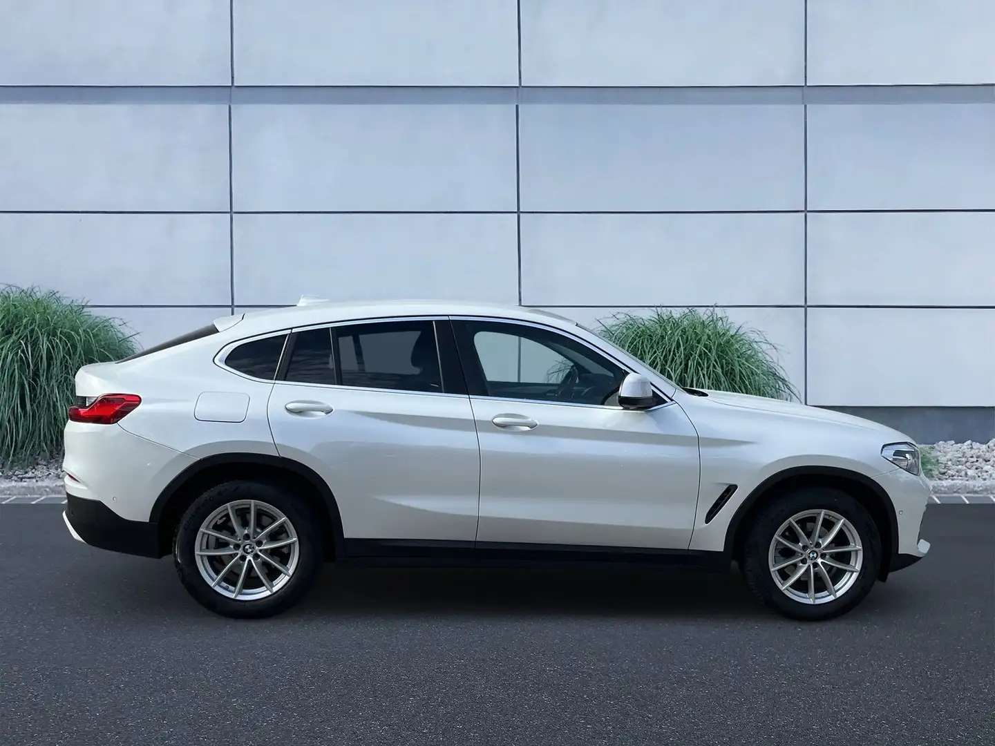BMW X4 xDrive20d Advantage Navi Shz Kamera Weiß - 2