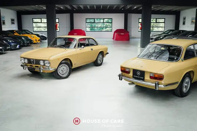 Alfa Romeo 2000 GT Veloce Bertone - Restored - Giallo Piper