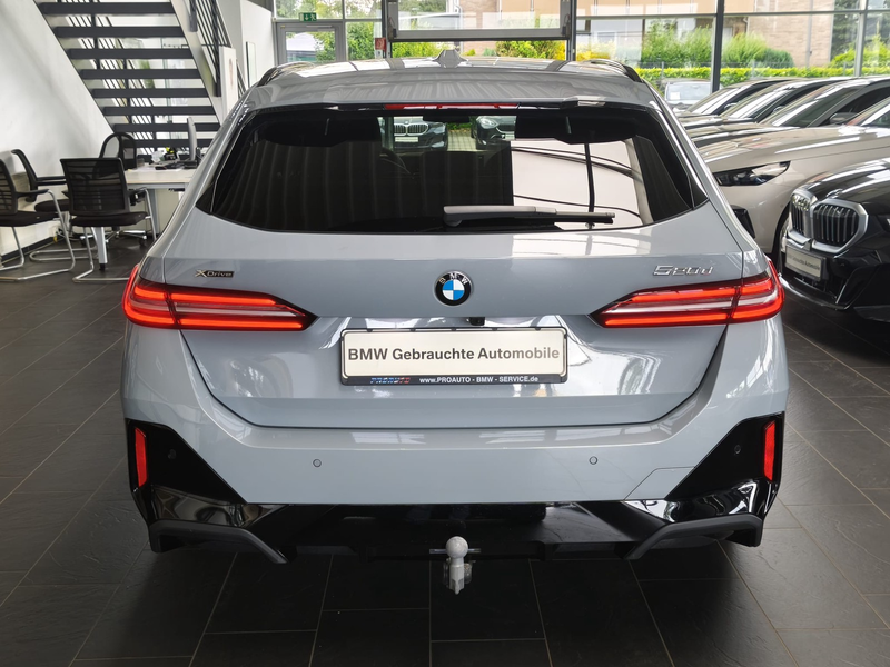 BMW 520 d xDrive M Sport Tour AHK/RFK/H&K/ACC/20" — photo 6