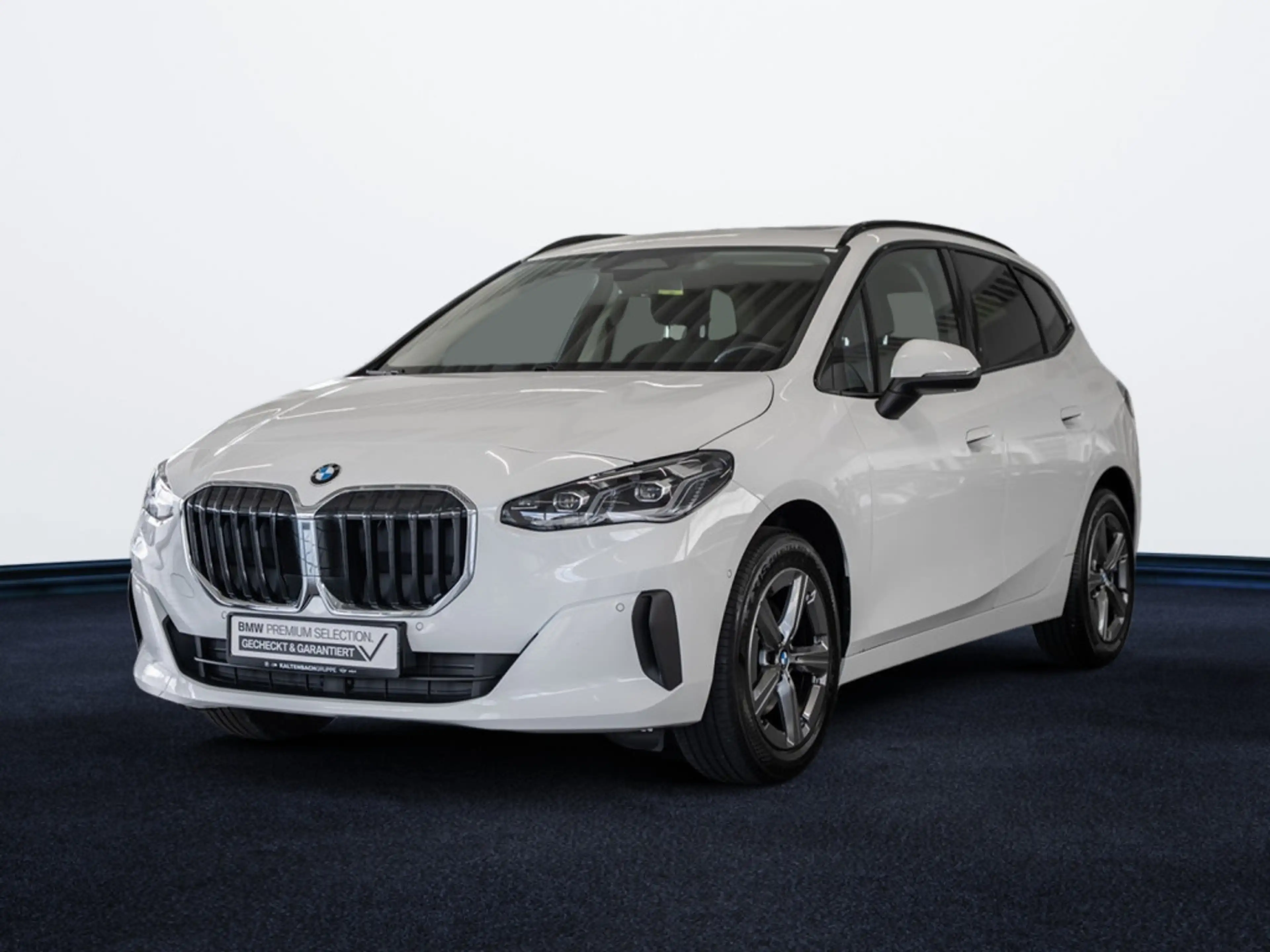 BMW 220 Active Tourer PANO AHK LED NAVI KAMERA — photo 2