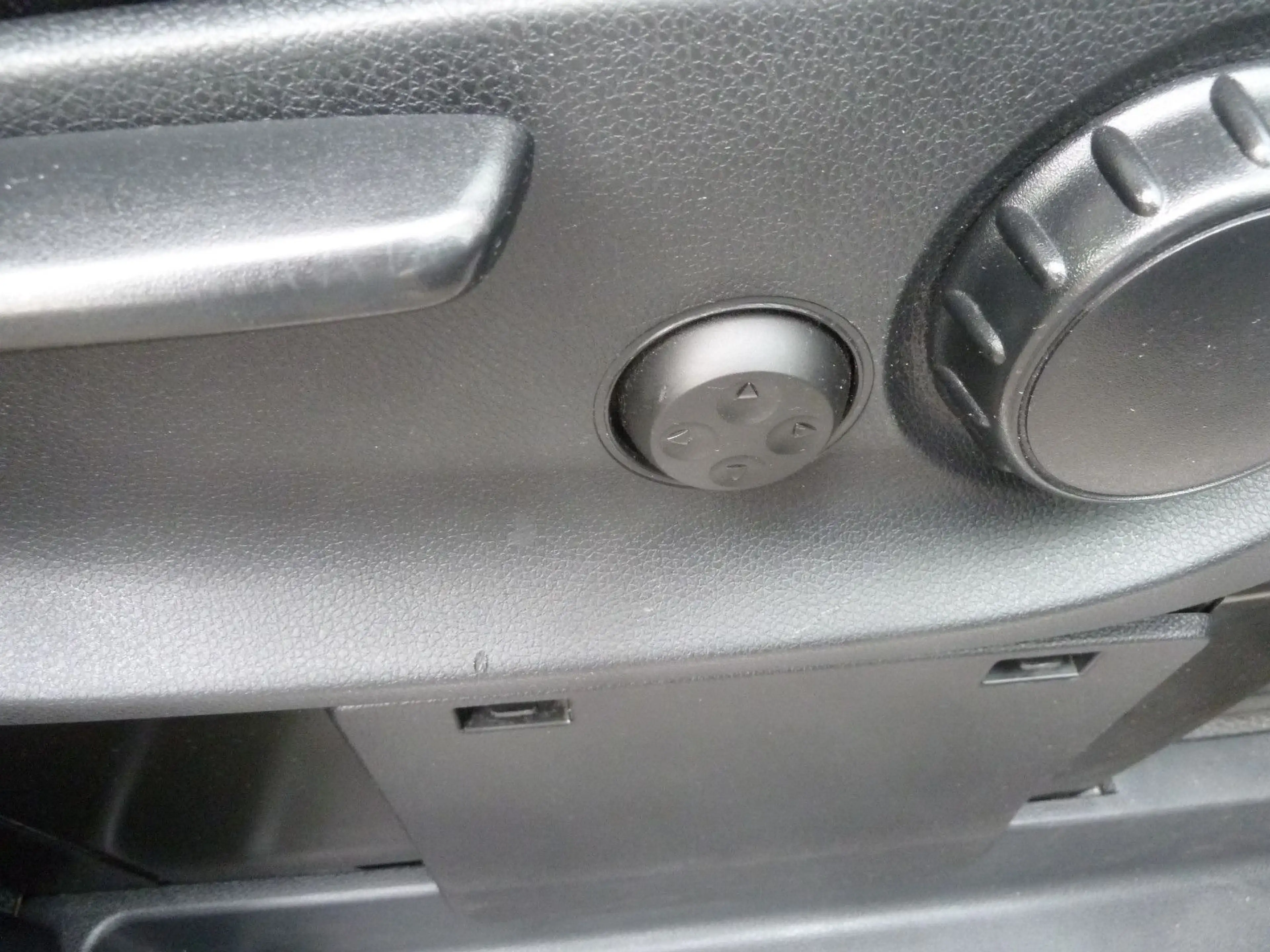 Mercedes-Benz Vito Mixto 114 CDI RWD kompakt — photo 13