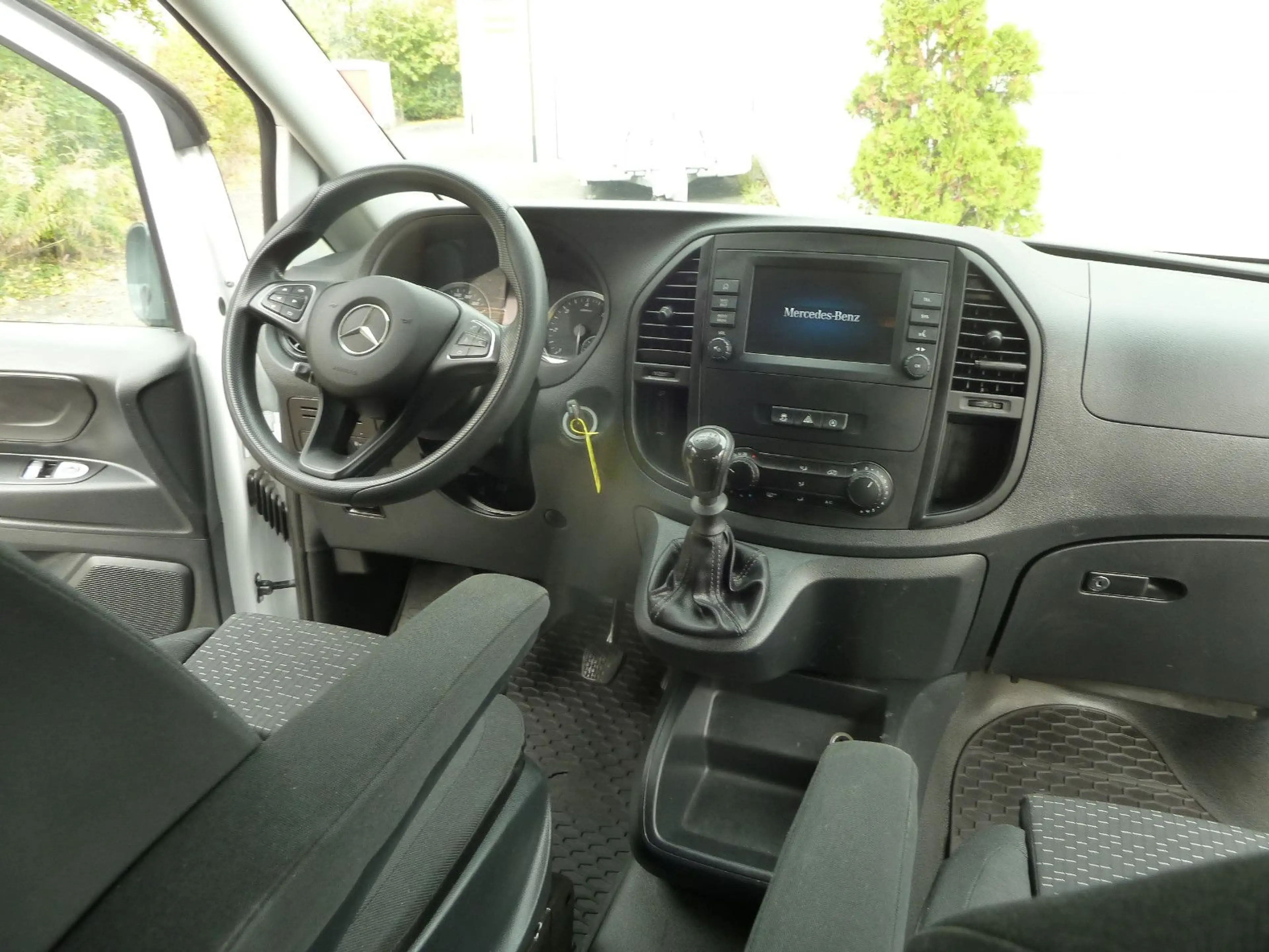 Mercedes-Benz Vito Mixto 114 CDI RWD kompakt — photo 15
