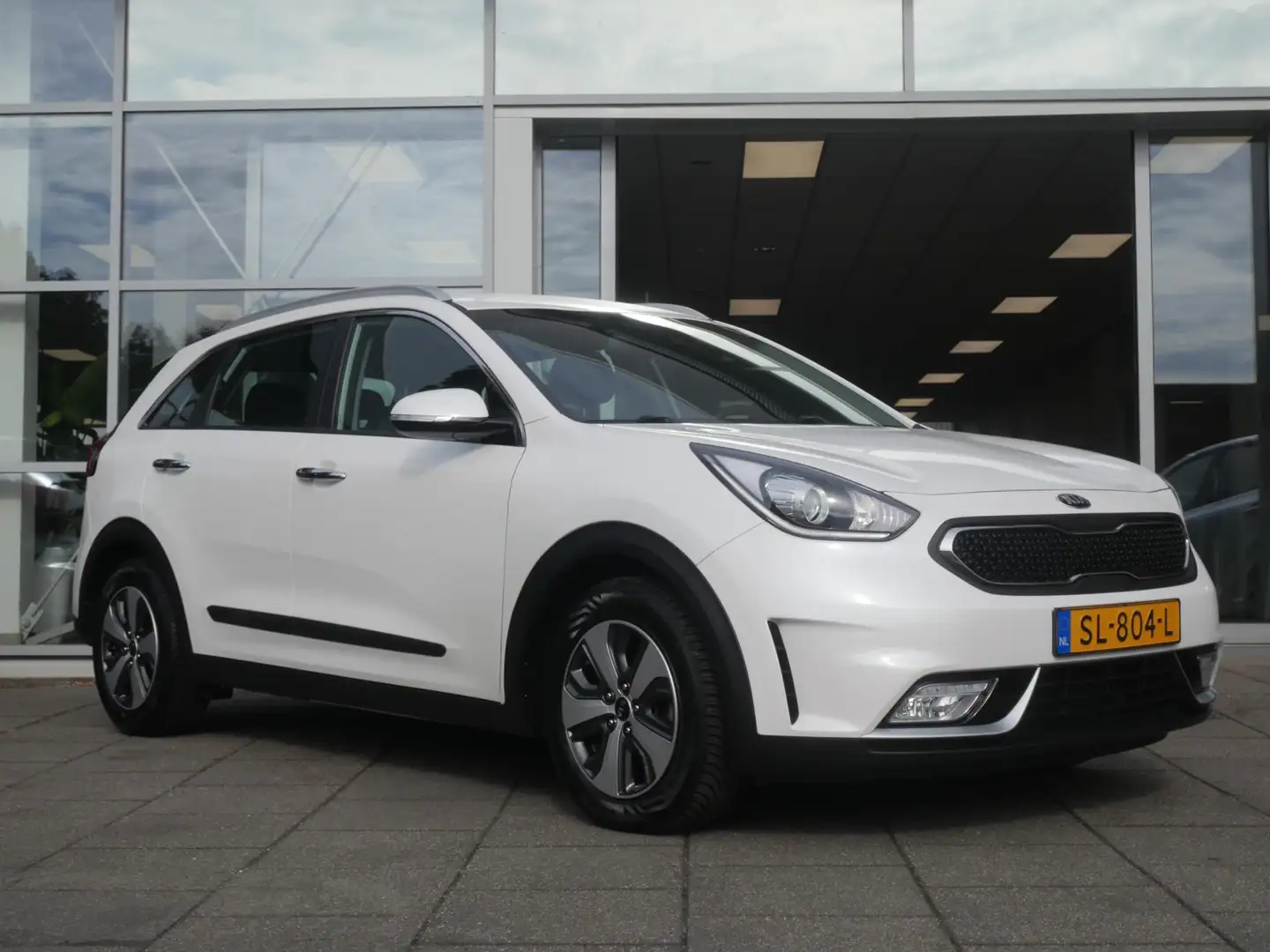 Kia Niro 1.6 GDi Hybrid DynamicLine | Trekhaak | Cruise | C Wit - 2