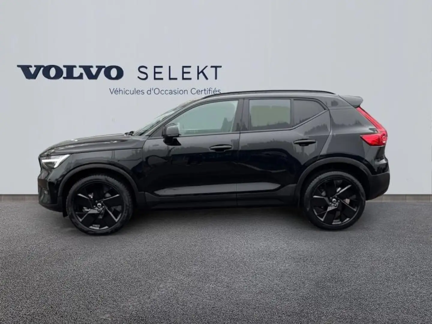 Volvo XC40 B3 163ch Black Edition DCT 7 Noir - 2