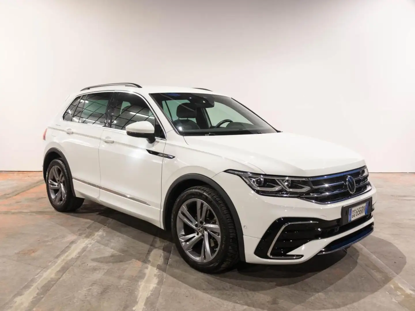 Volkswagen Tiguan 2.0 TDI 150 CV R-Line DSG Blanc - 1