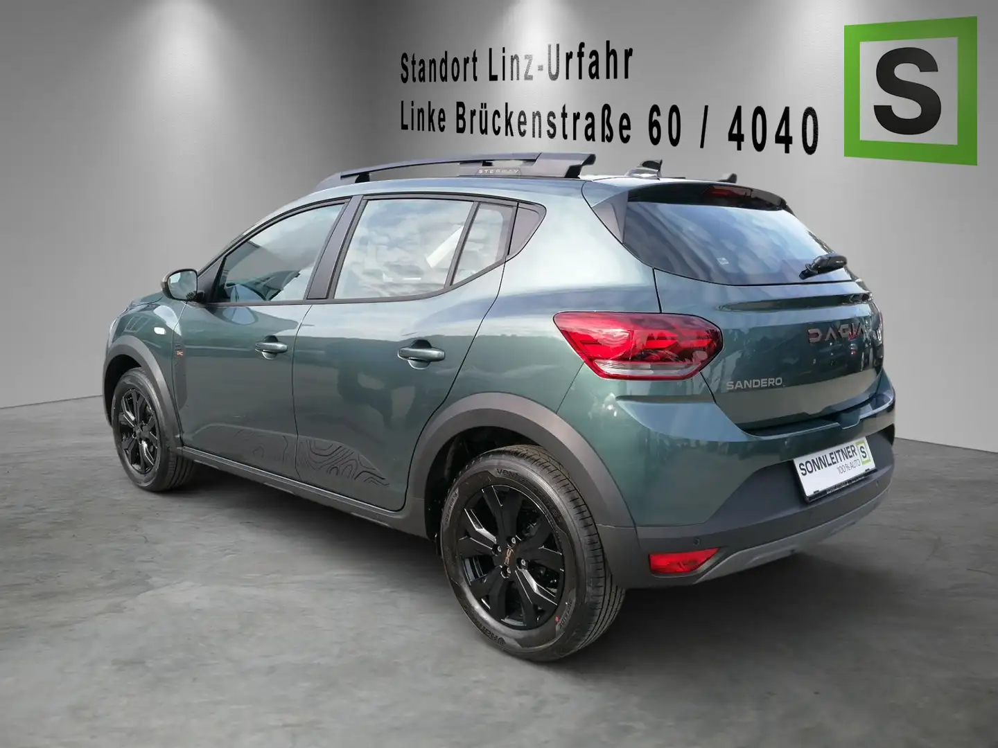 Dacia Sandero SANDERO Stepway Extreme TCe 90 CVT MY24 Grün - 2