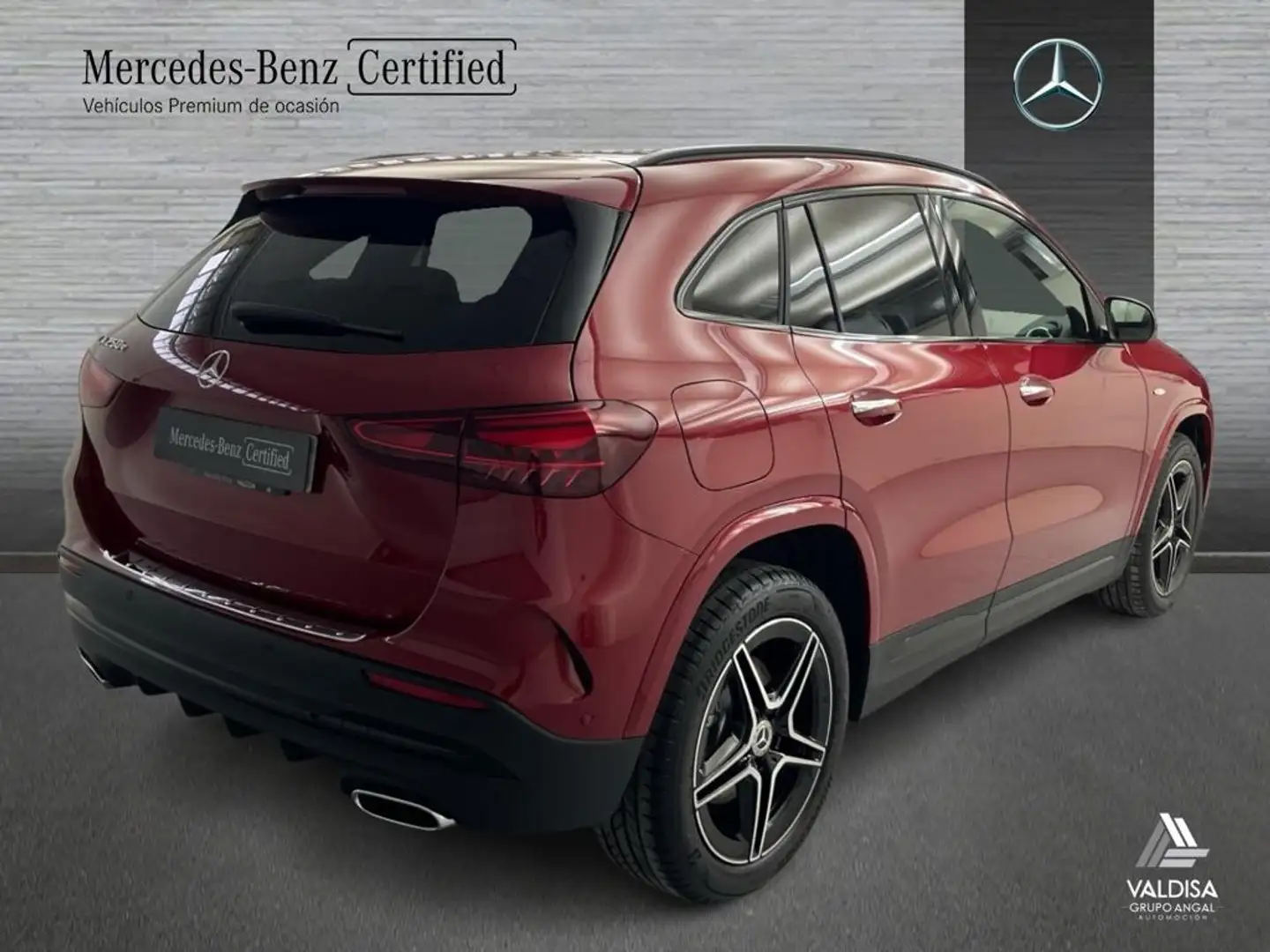 Mercedes-Benz GLA 250 e con tecnología híbrida EQ - 2