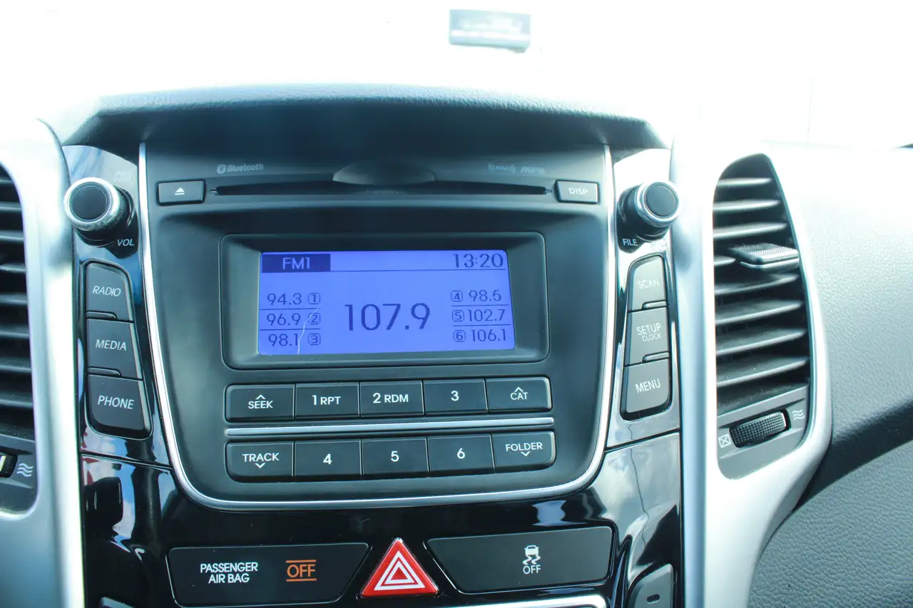 Hyundai ELANTRA снимка Hyundai ELANTRA