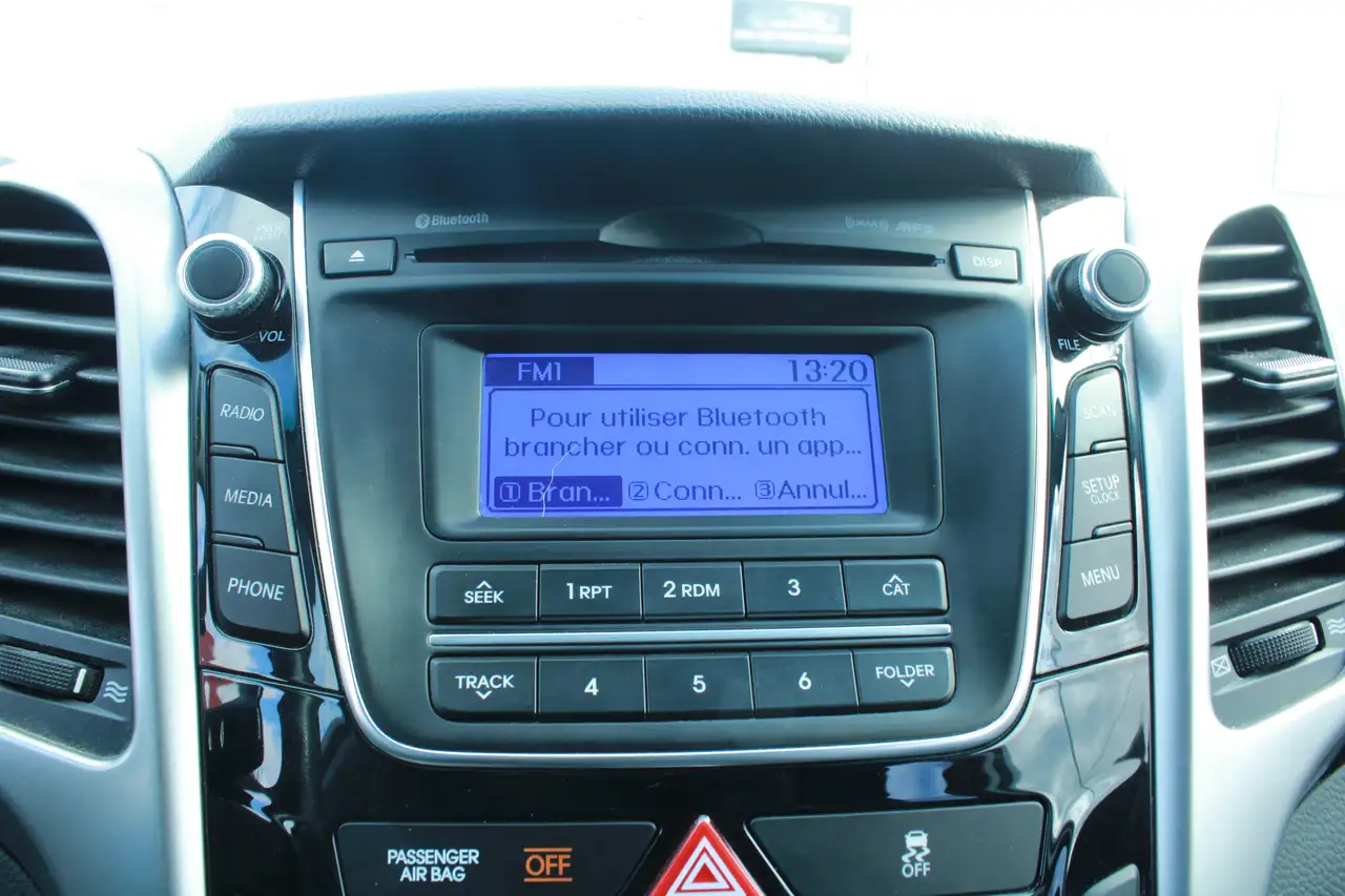 Hyundai ELANTRA снимка Hyundai ELANTRA