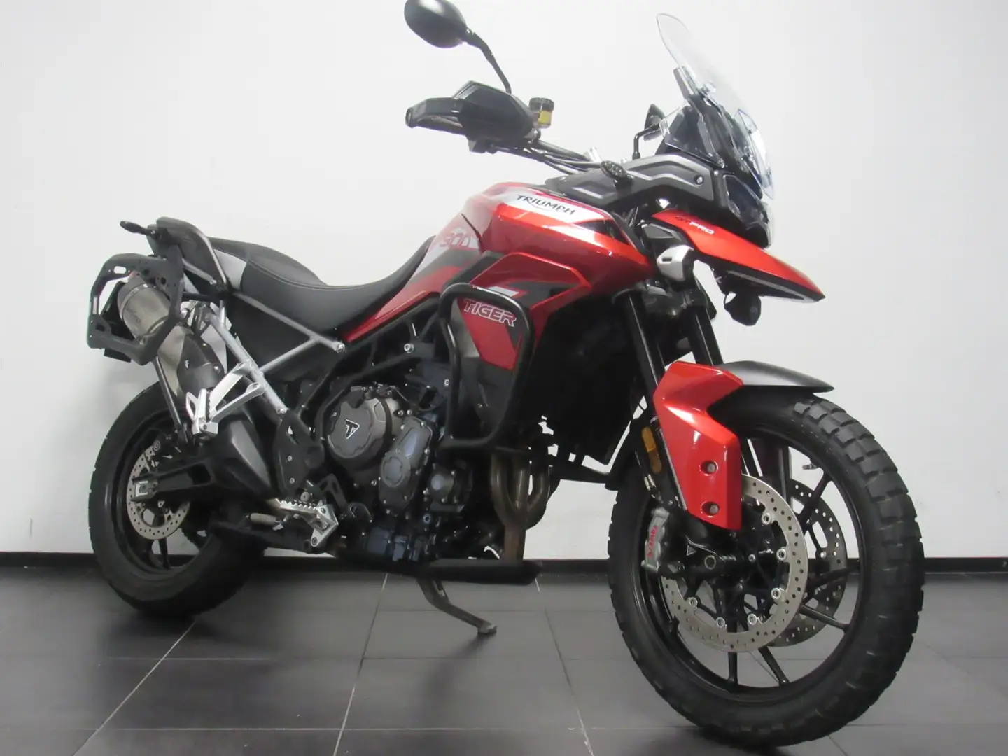 Triumph Tiger 900 GT PRO Rood - 2