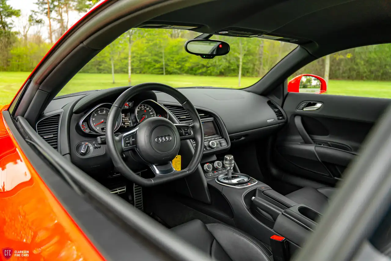 Audi R8 снимка Audi R8