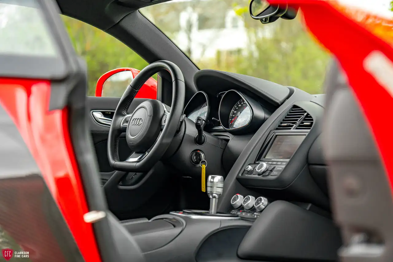 Audi R8 снимка Audi R8