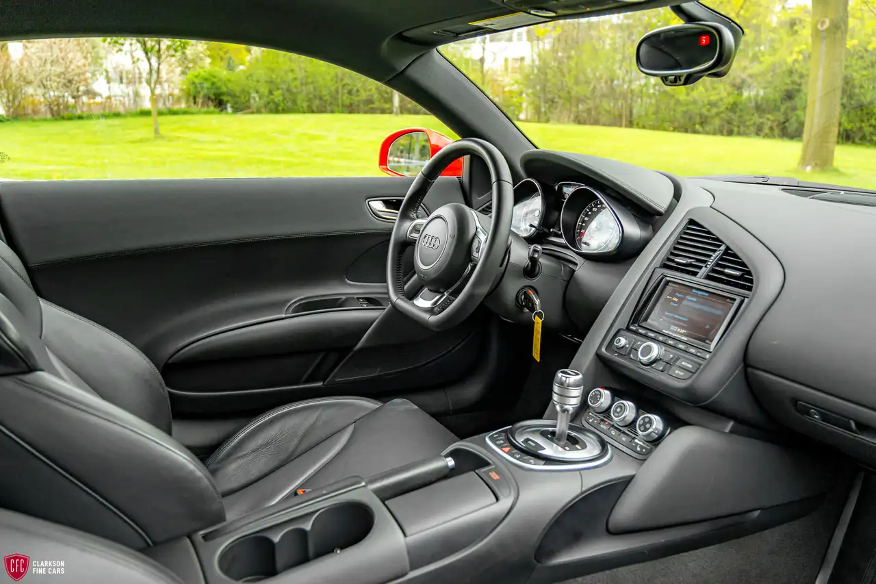 Audi R8 снимка Audi R8