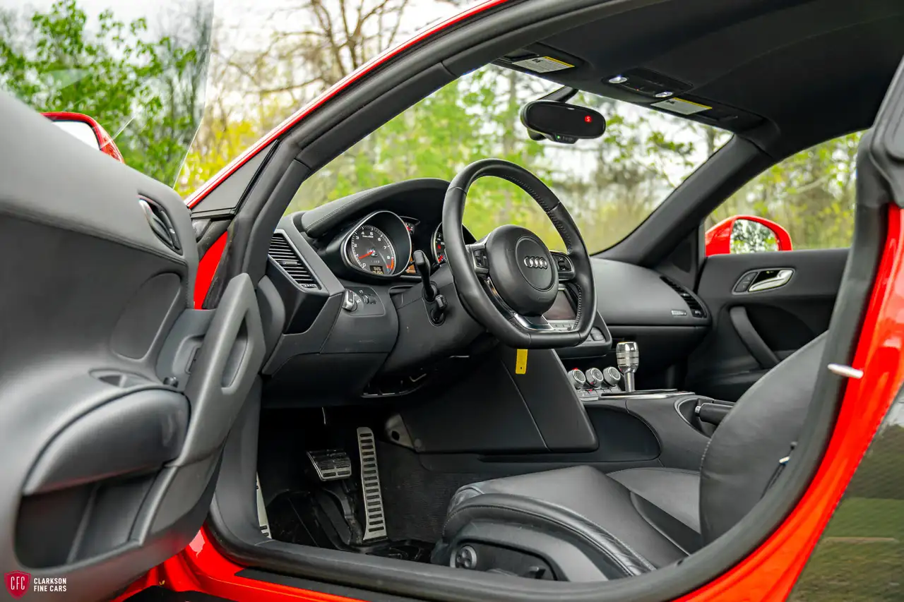 Audi R8 снимка Audi R8
