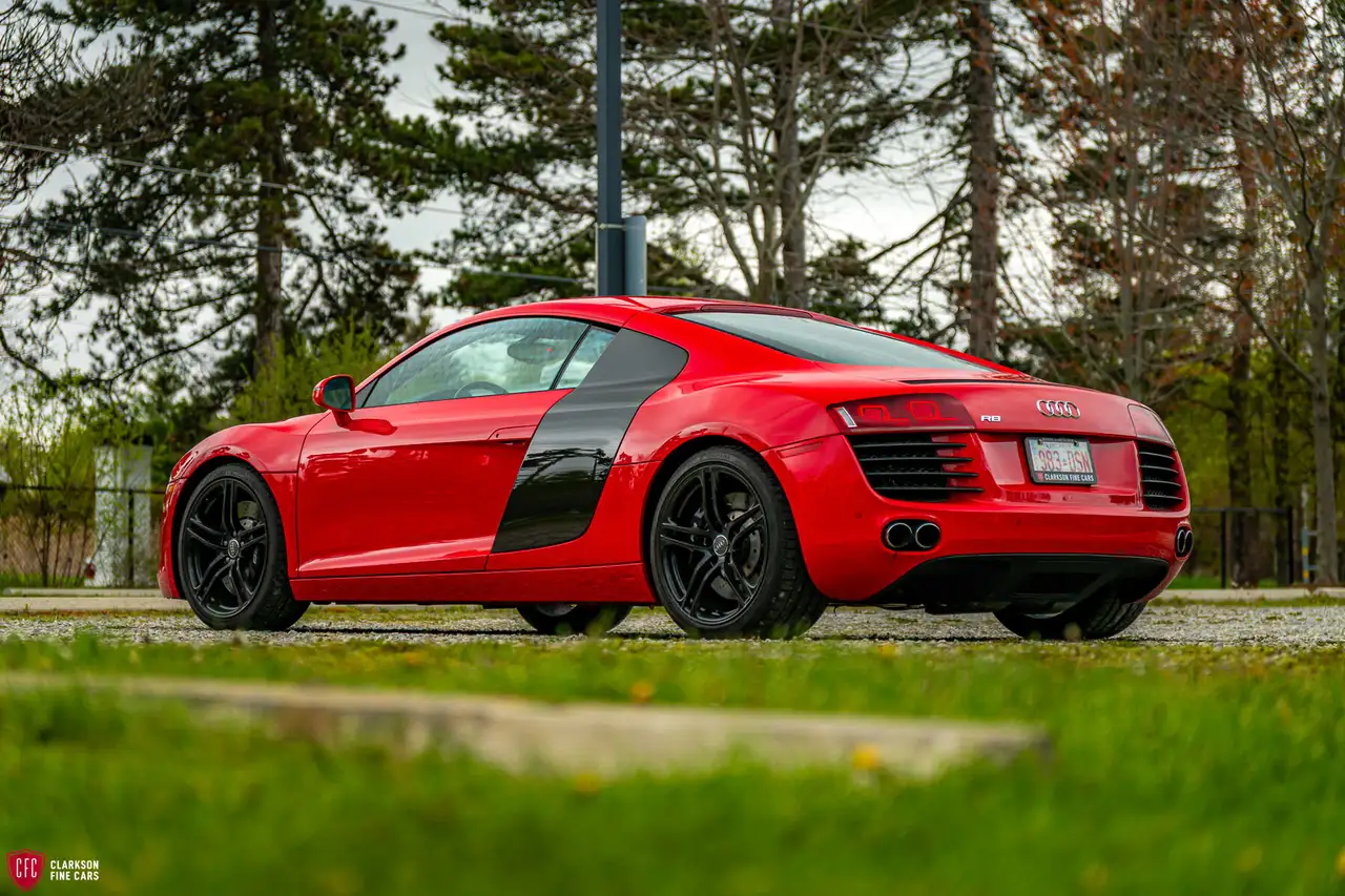 Audi R8 снимка Audi R8