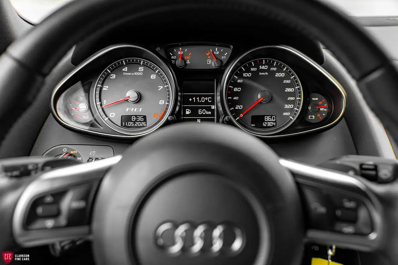 Audi R8 снимка Audi R8