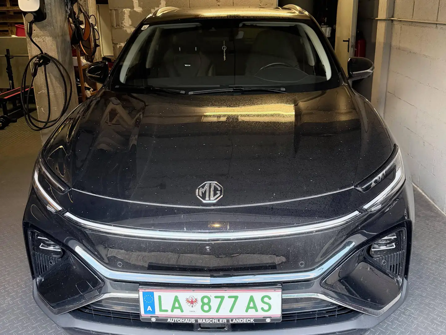 MG Marvel R Marvel R Electric 70 kWh Performance Performance Schwarz - 2