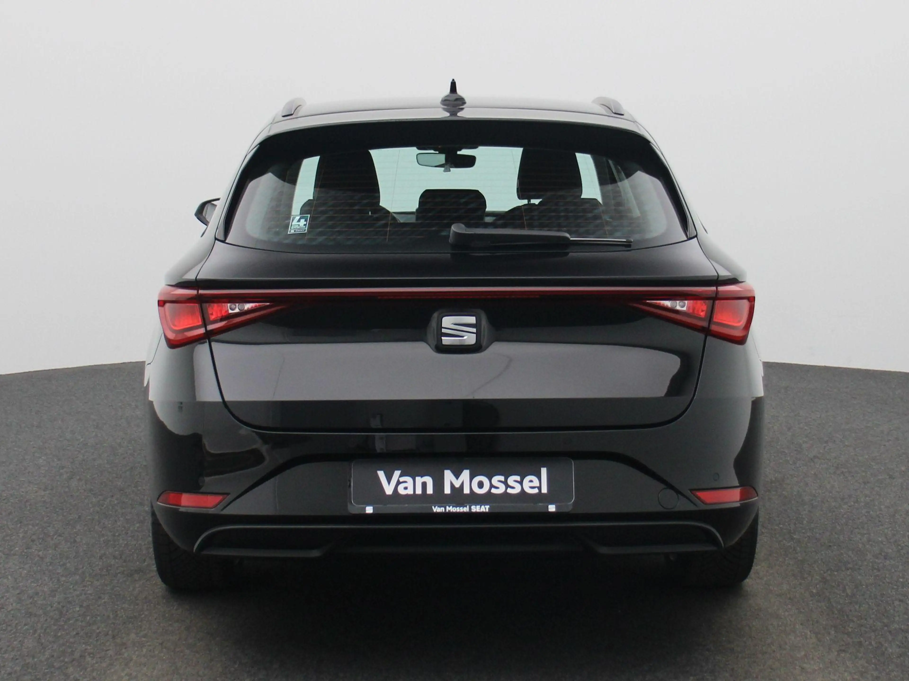 SEAT Leon e-Hybrid Sportstourer 1.5 TSI Style 204 PK | Automaat | LED — photo 5