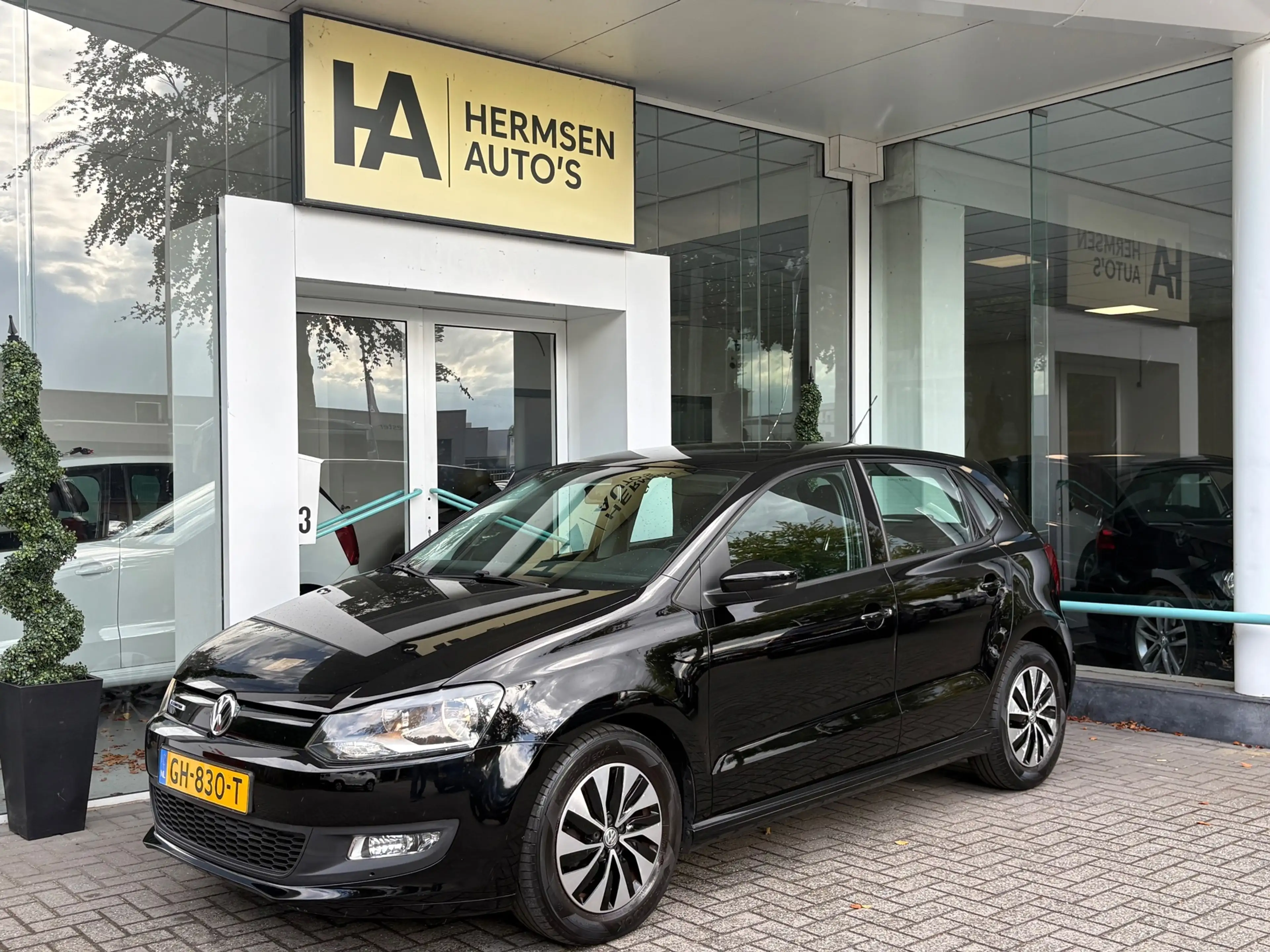 Volkswagen Polo 1.0 BlueMotion|Distr.VV|Bluetooth|NAP| — photo 3