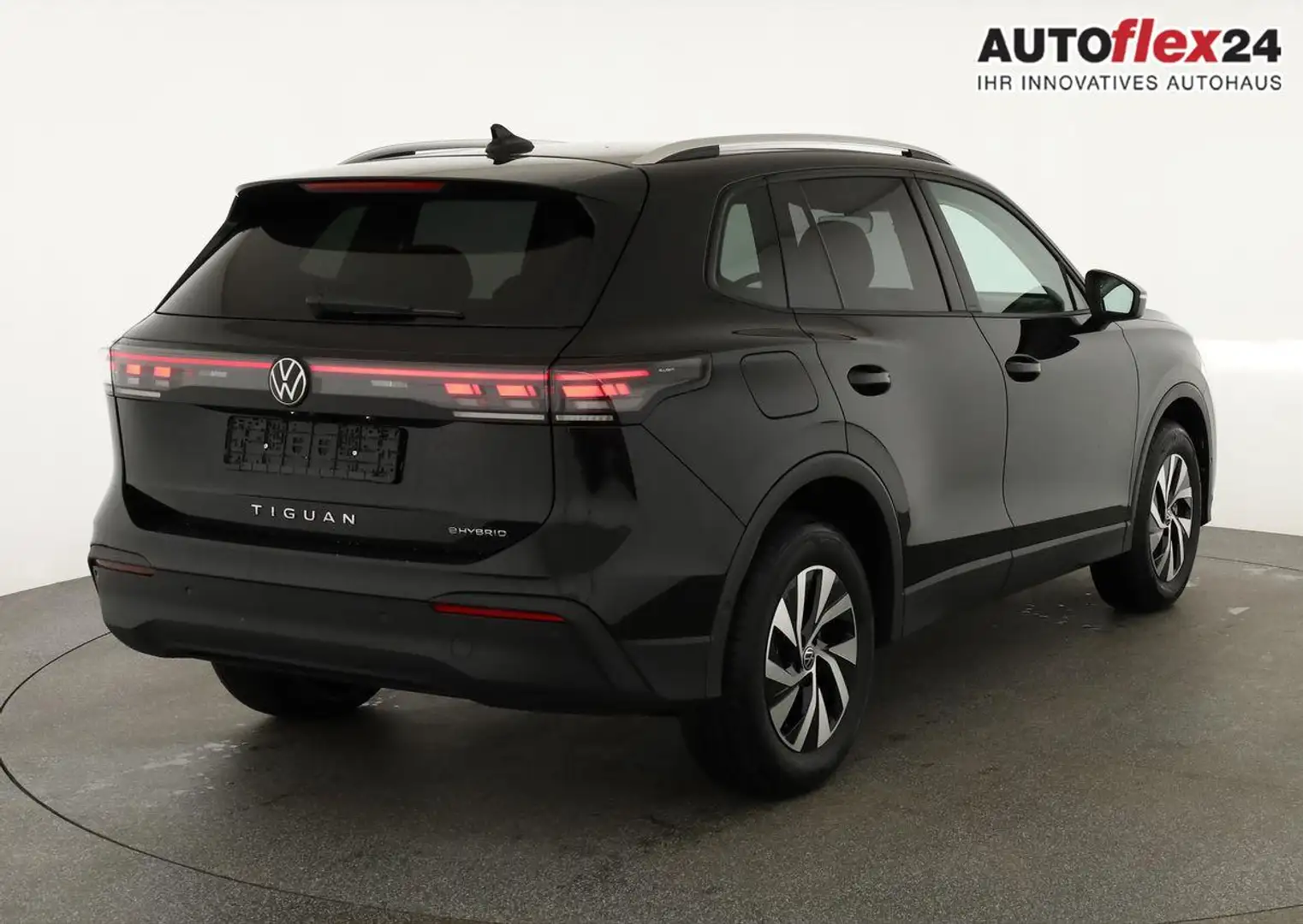 Volkswagen Tiguan 1.5 TSI eHybrid 150 kW Life DSG Life, AHK, Navi... Schwarz - 2