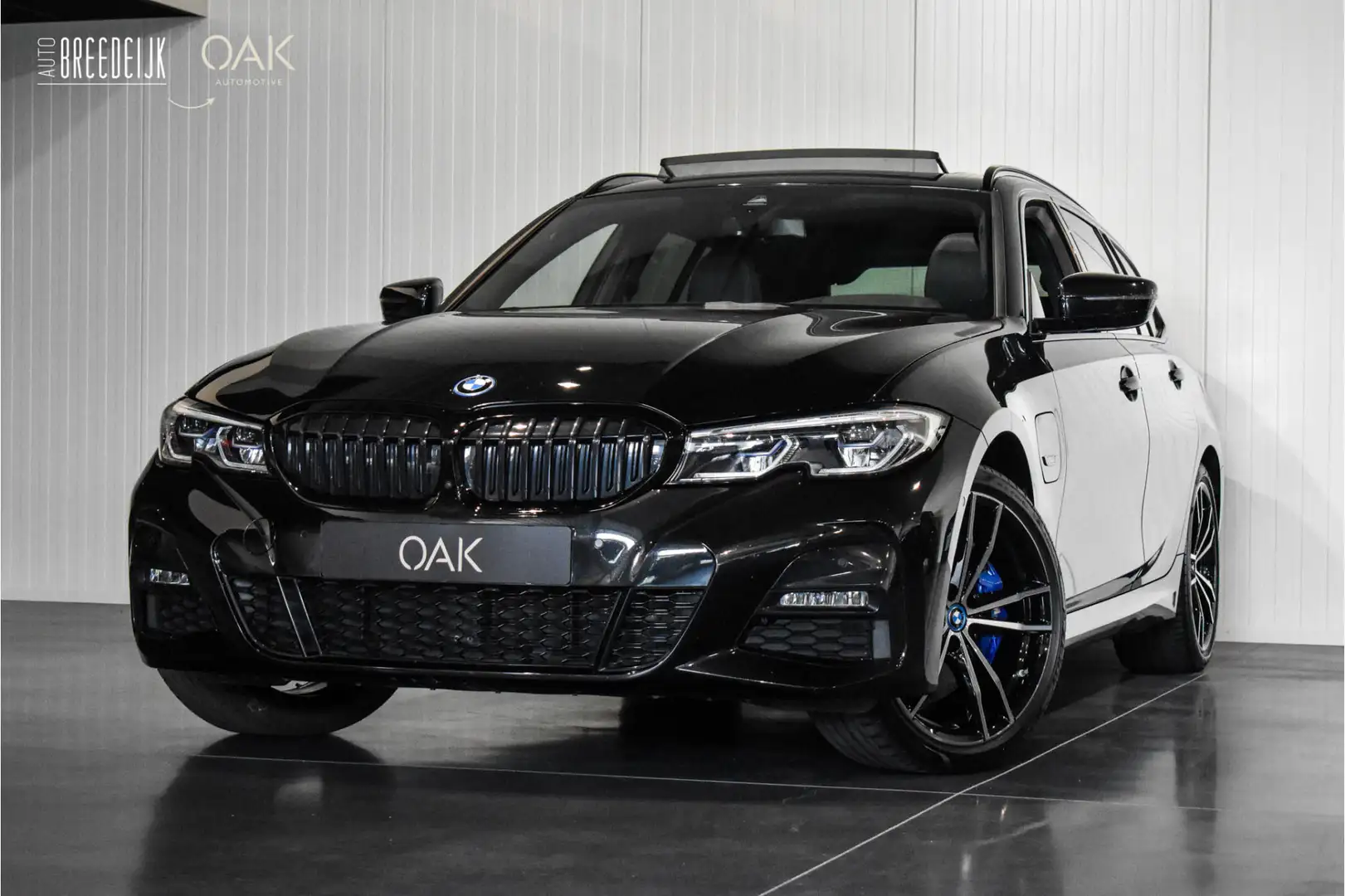 BMW 330 3-serie Touring 330e | M-Sport | Live Cockpit | Le Zwart - 1