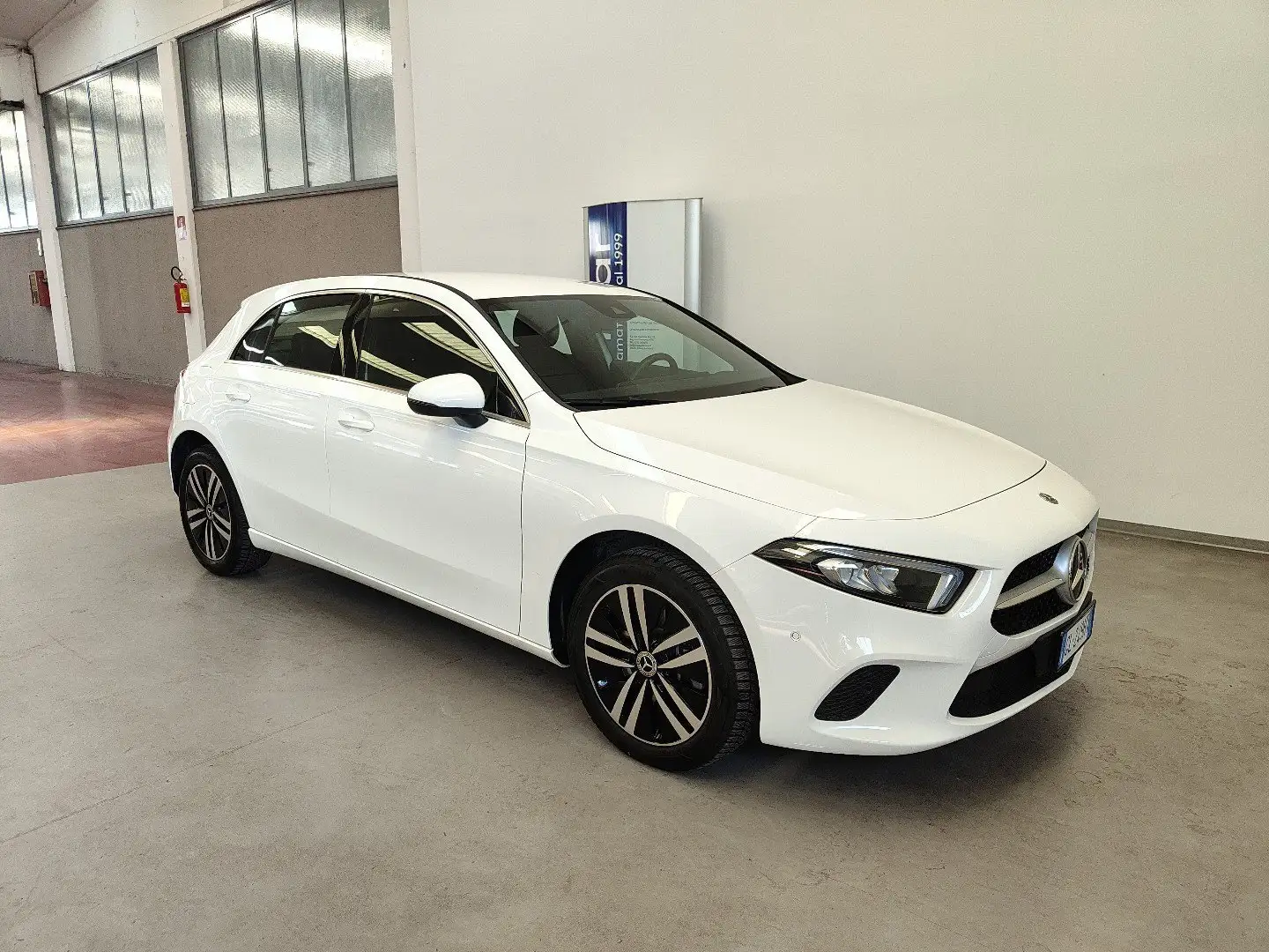 Mercedes-Benz A 250 e Plug-in hybrid Sport auto Cruise Navi DAB 17 Bianco - 2
