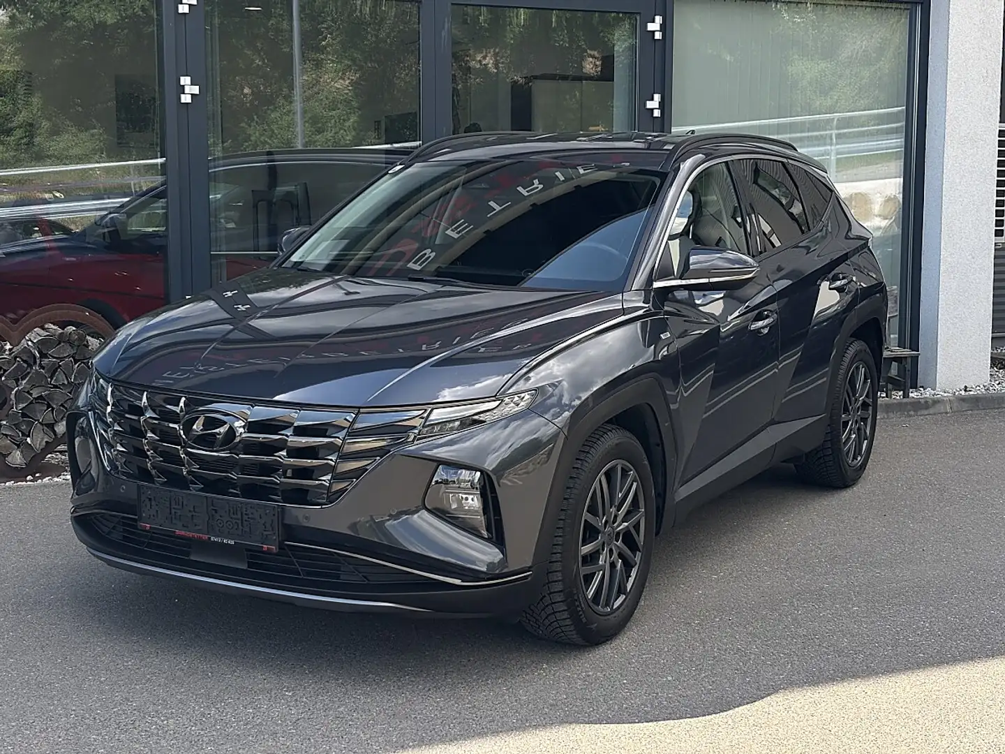 Hyundai TUCSON Tucson 1,6 CRDI 2WD 48V Trend Line DCT Grau - 2