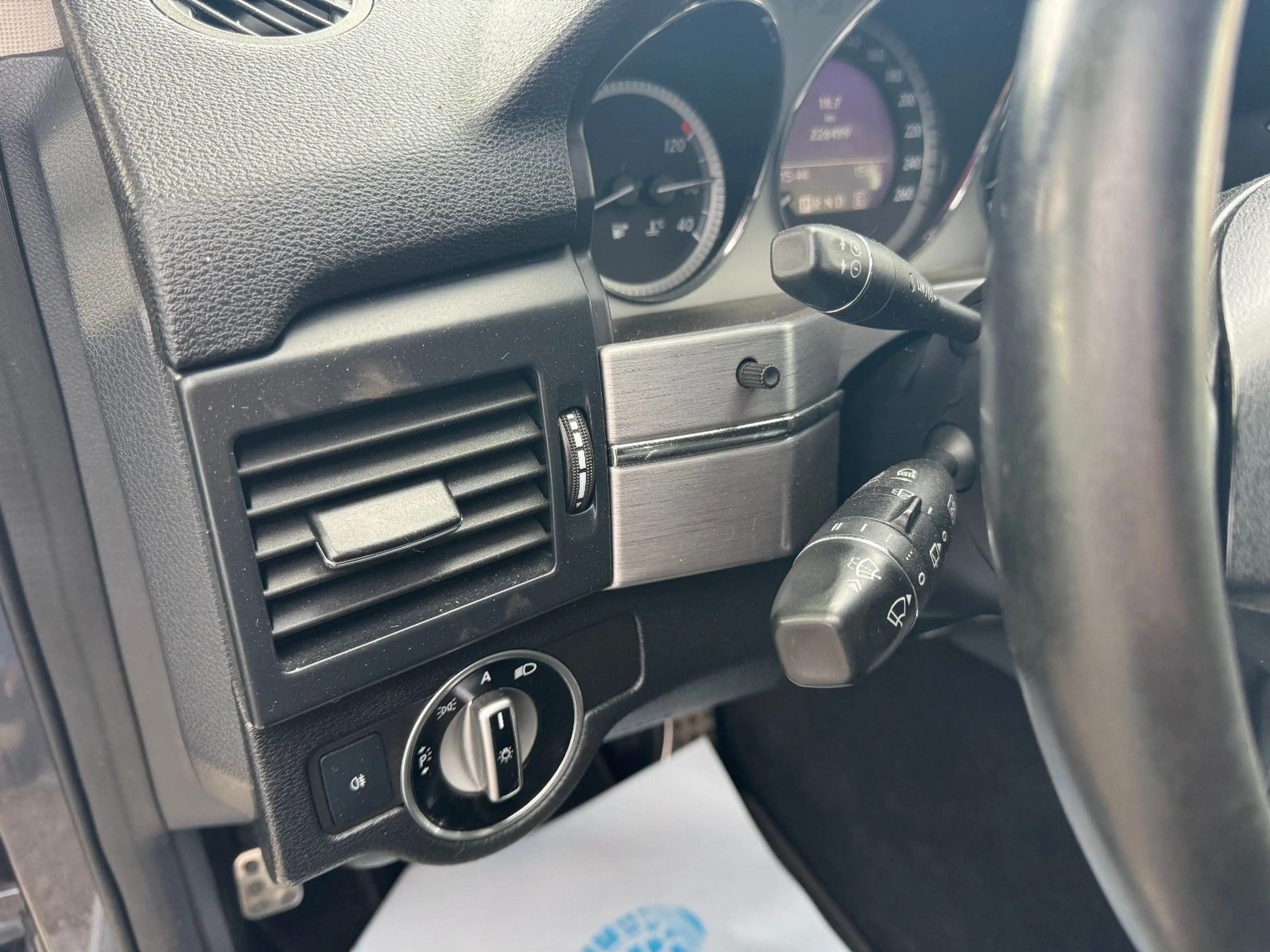 Mercedes-Benz GLK 350 4MATIC*NAVI*H&K SOUND*2xPDC*TEIL-LEDER* — photo 11