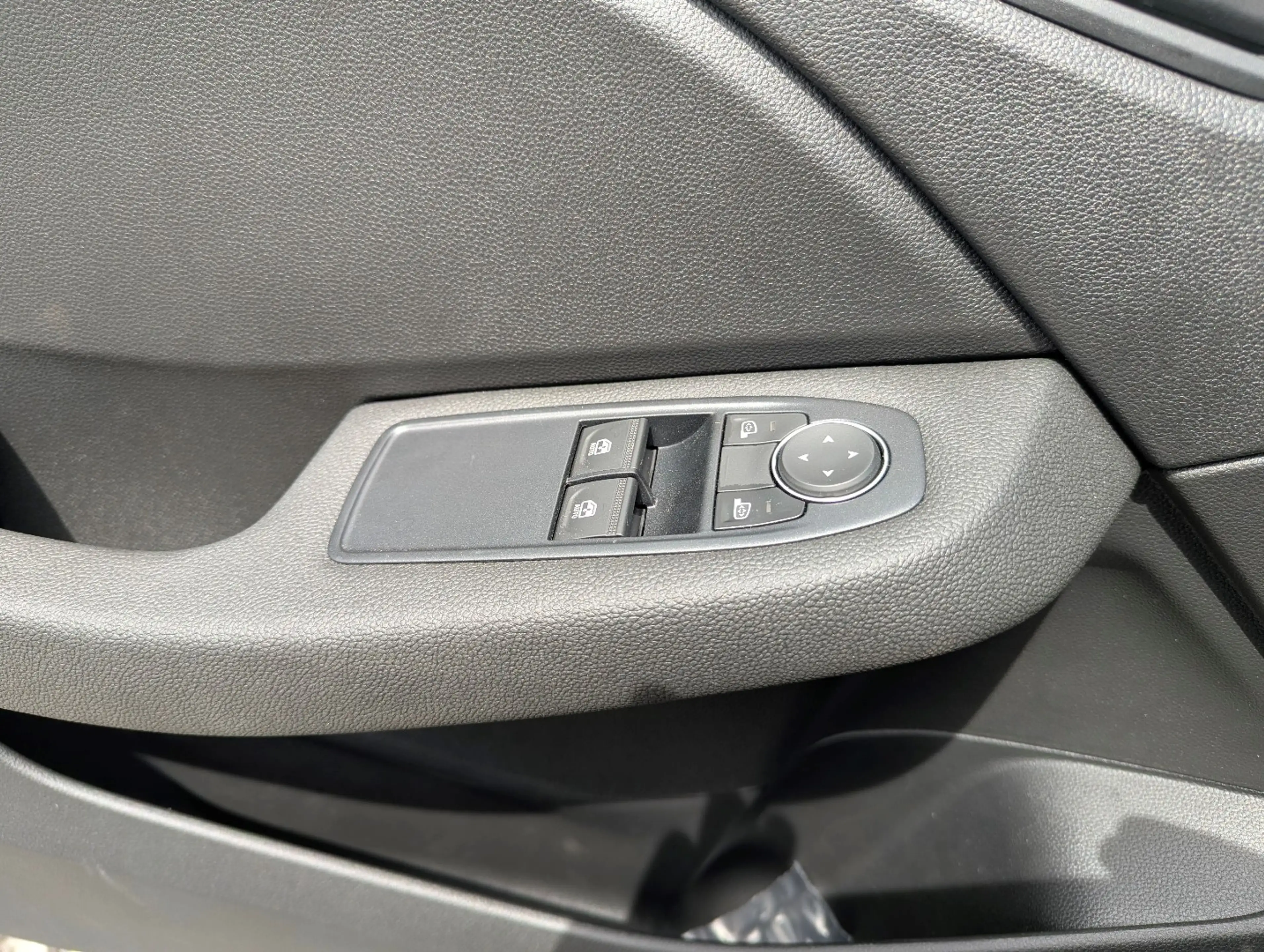 Mitsubishi Colt 1.0 Klima+LED+PDC hinten — photo 9