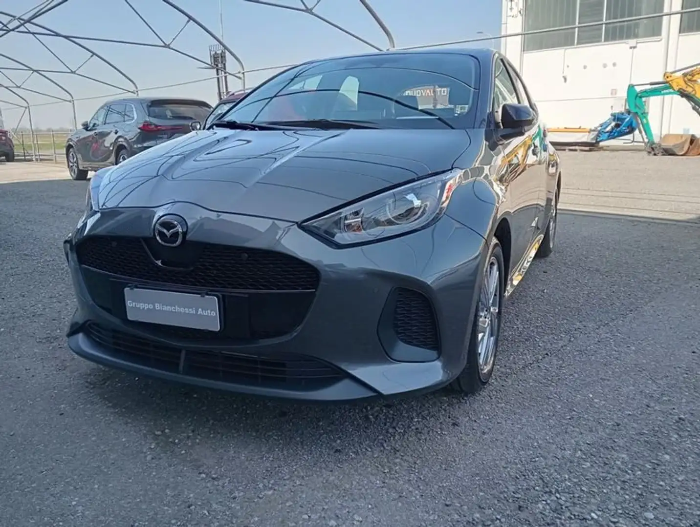 Mazda 2 1.5 VVT e-CVT Full Hybrid Elec. Exclusive-Line - 1