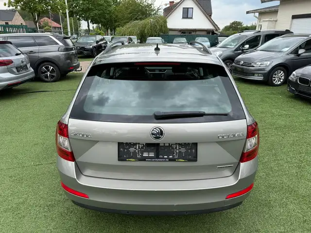 Skoda Octavia view 6