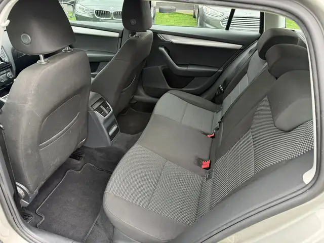 Skoda Octavia view 10