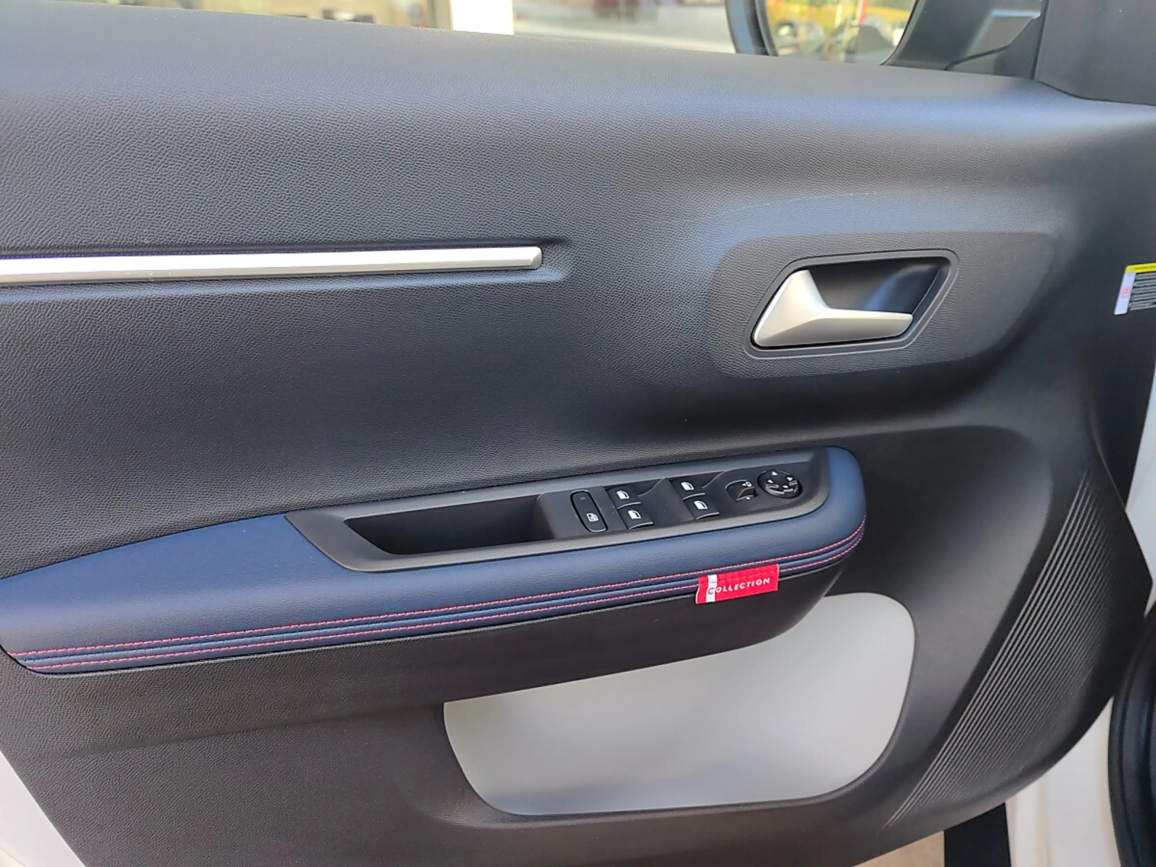 Citroen C3 Aircross Hybrid mHEV 145 Collection ë-DSC6 Automatik LAG... — photo 15