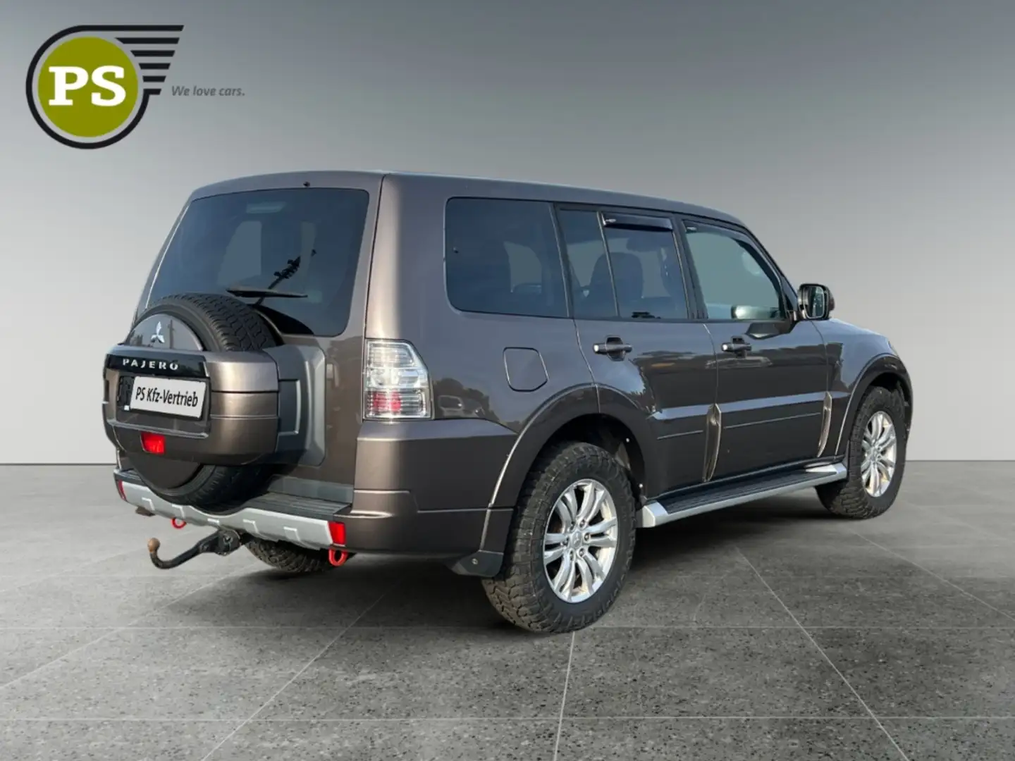 Mitsubishi Pajero 3.2 DI-D Intense 7-Sitzer Xenon Klimaautom e-Sitze Braun - 2