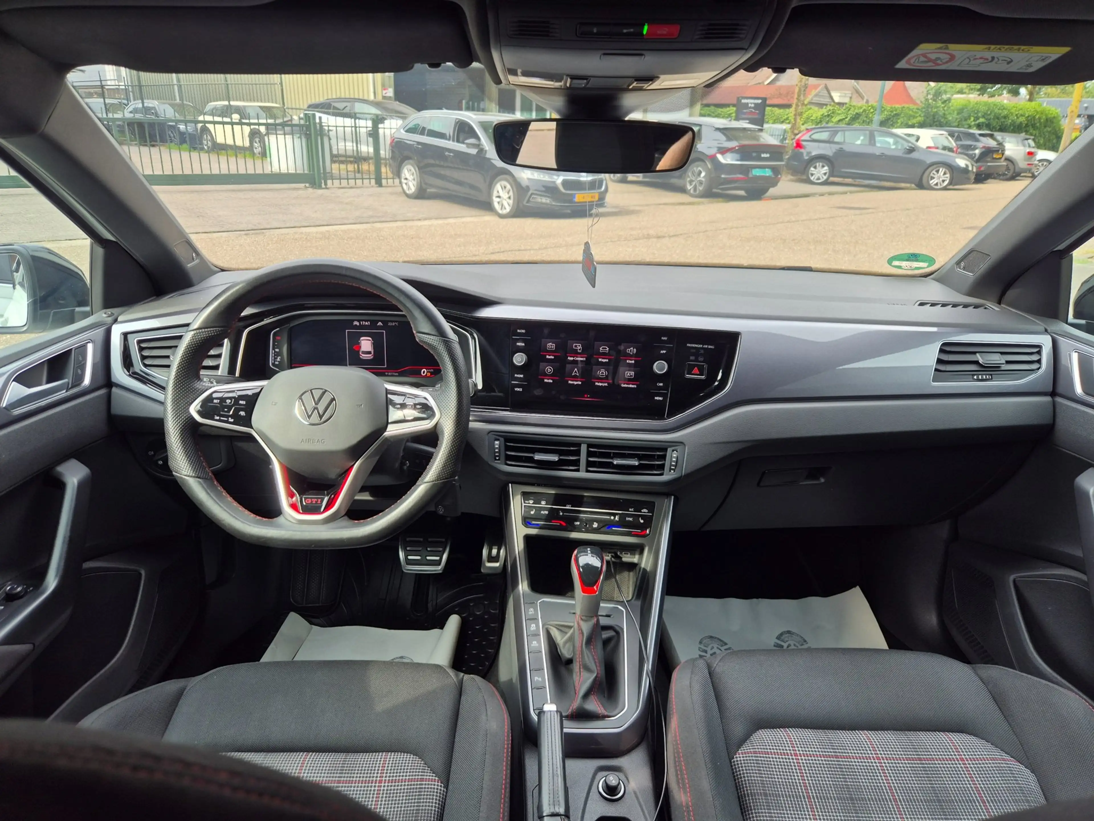 Volkswagen Polo GTI 2.0 TSI Automaat Virtual dash IQ. Light Camera Sup — photo 2