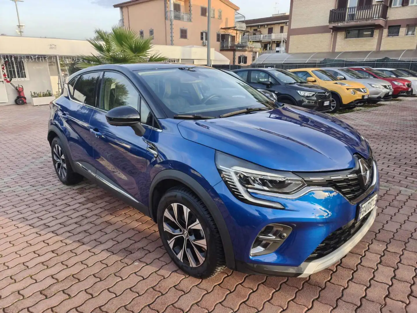 Renault Captur TCe 90 CV Techno Blau - 1