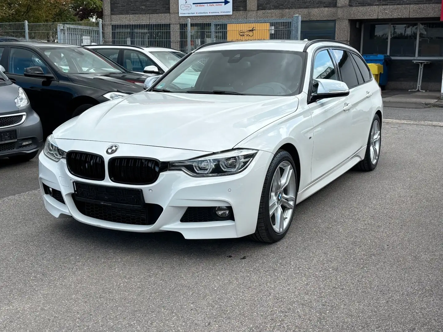 BMW 318 d Aut. M Sportpaket Shadow Line-Navi-PDC-LED Weiß - 2