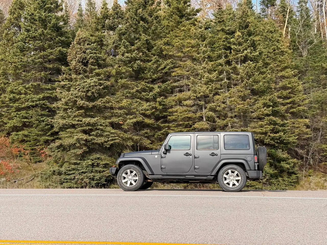 Jeep Wrangler снимка Jeep Wrangler