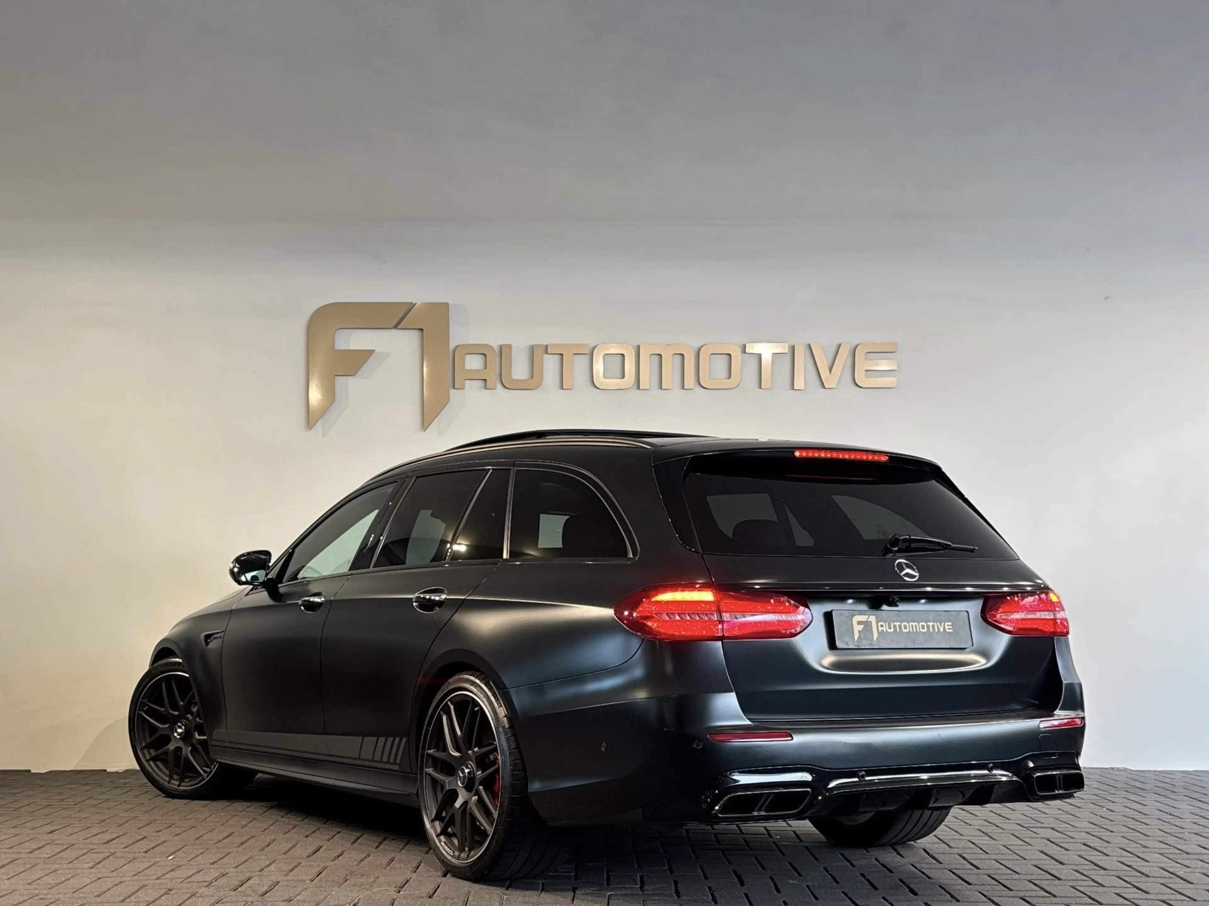 Mercedes-Benz E 63 AMG Estate S 4MATIC Edition 1 Pano|Kuipstoelen|Burmest — photo 4