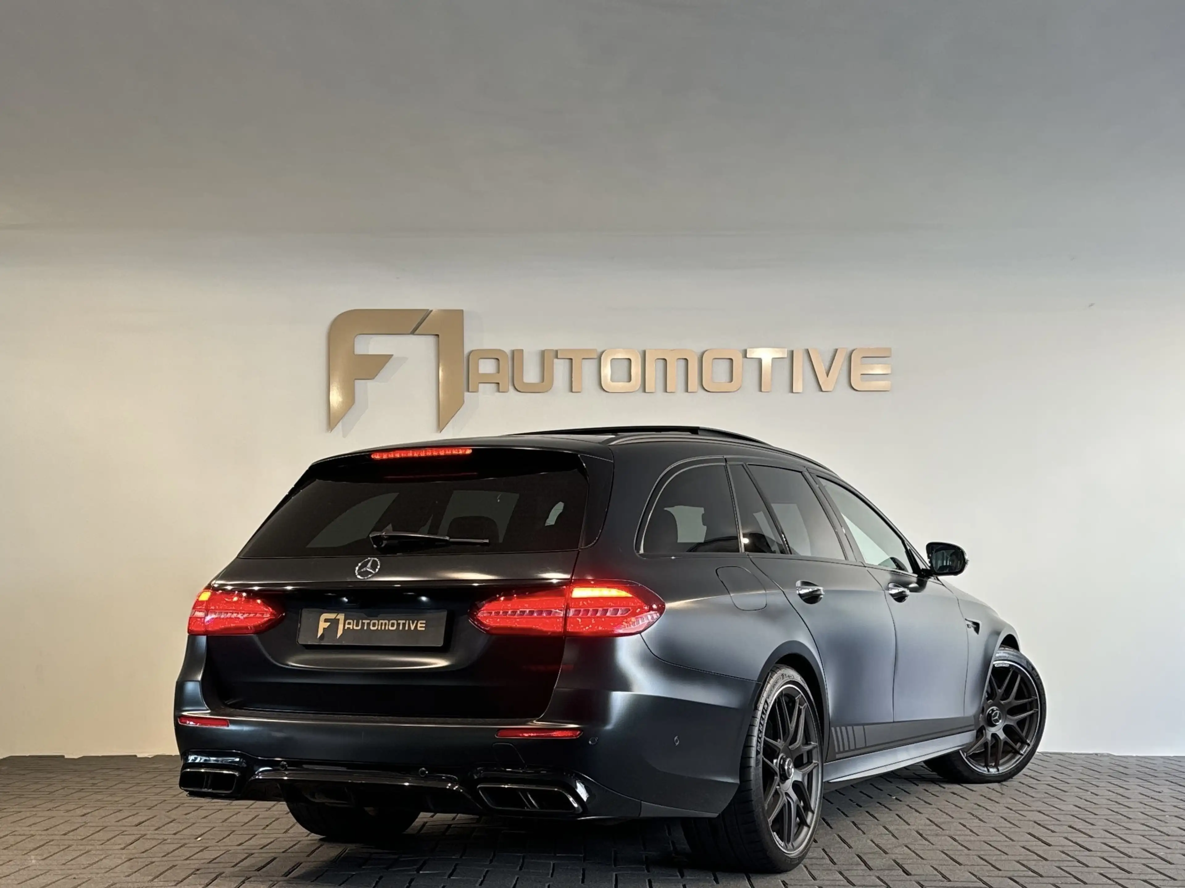 Mercedes-Benz E 63 AMG Estate S 4MATIC Edition 1 Pano|Kuipstoelen|Burmest — photo 6