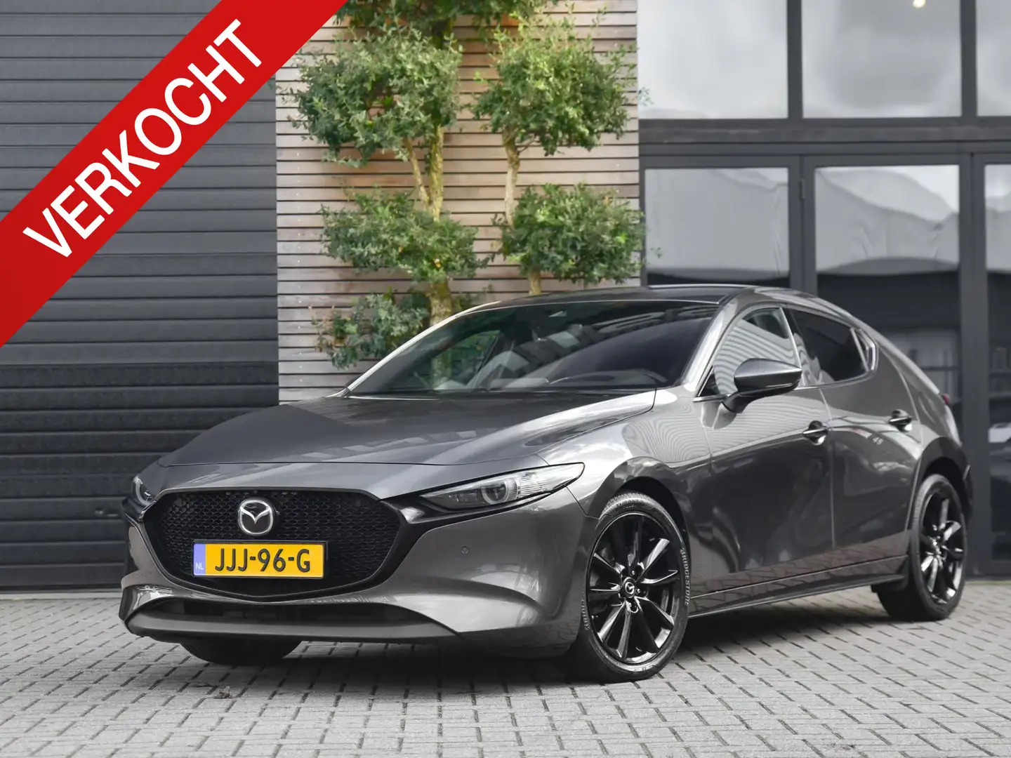 Mazda 3 2.0 SkyActiv-G M Hybrid 122 Luxury i-Activesense P Grijs - 1