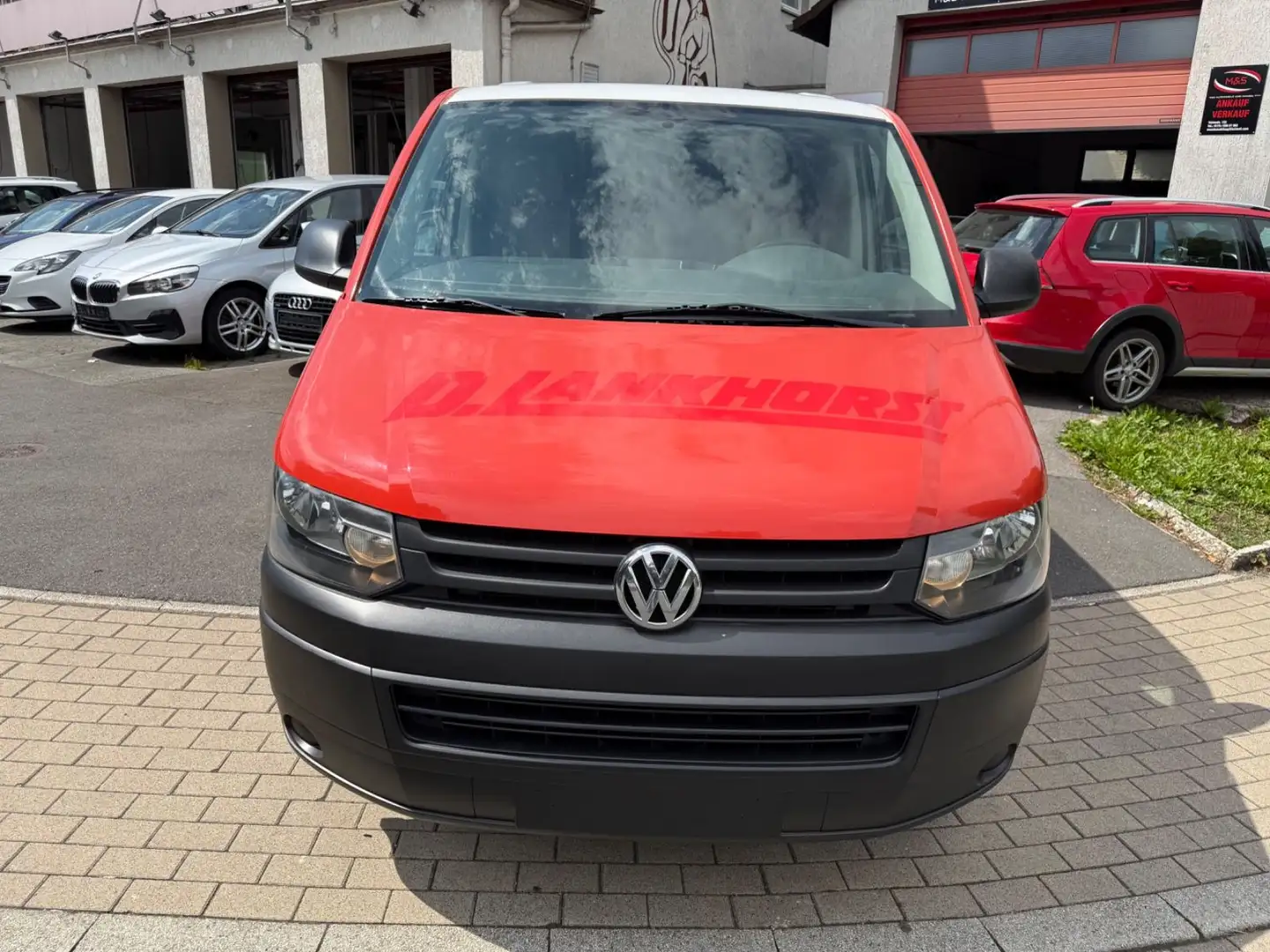 Volkswagen T5 Transporter Kasten-Klima,1.Hand,Tüv,AHK Rot - 2