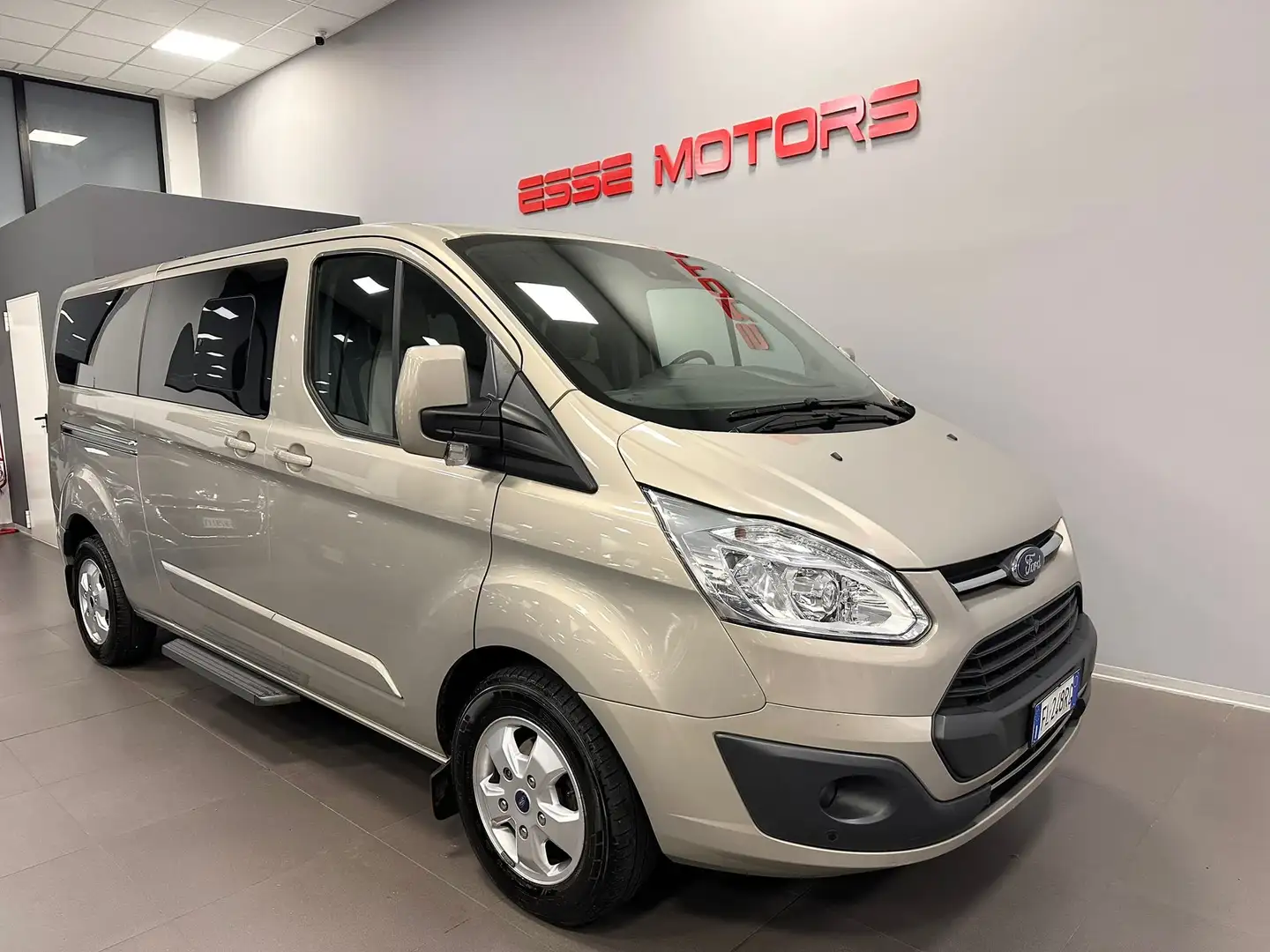 Ford Tourneo Custom 2.0 130CV ERUO 6-8 POSTI-PELLE TOTALE-PREZZO REALE Beige - 1