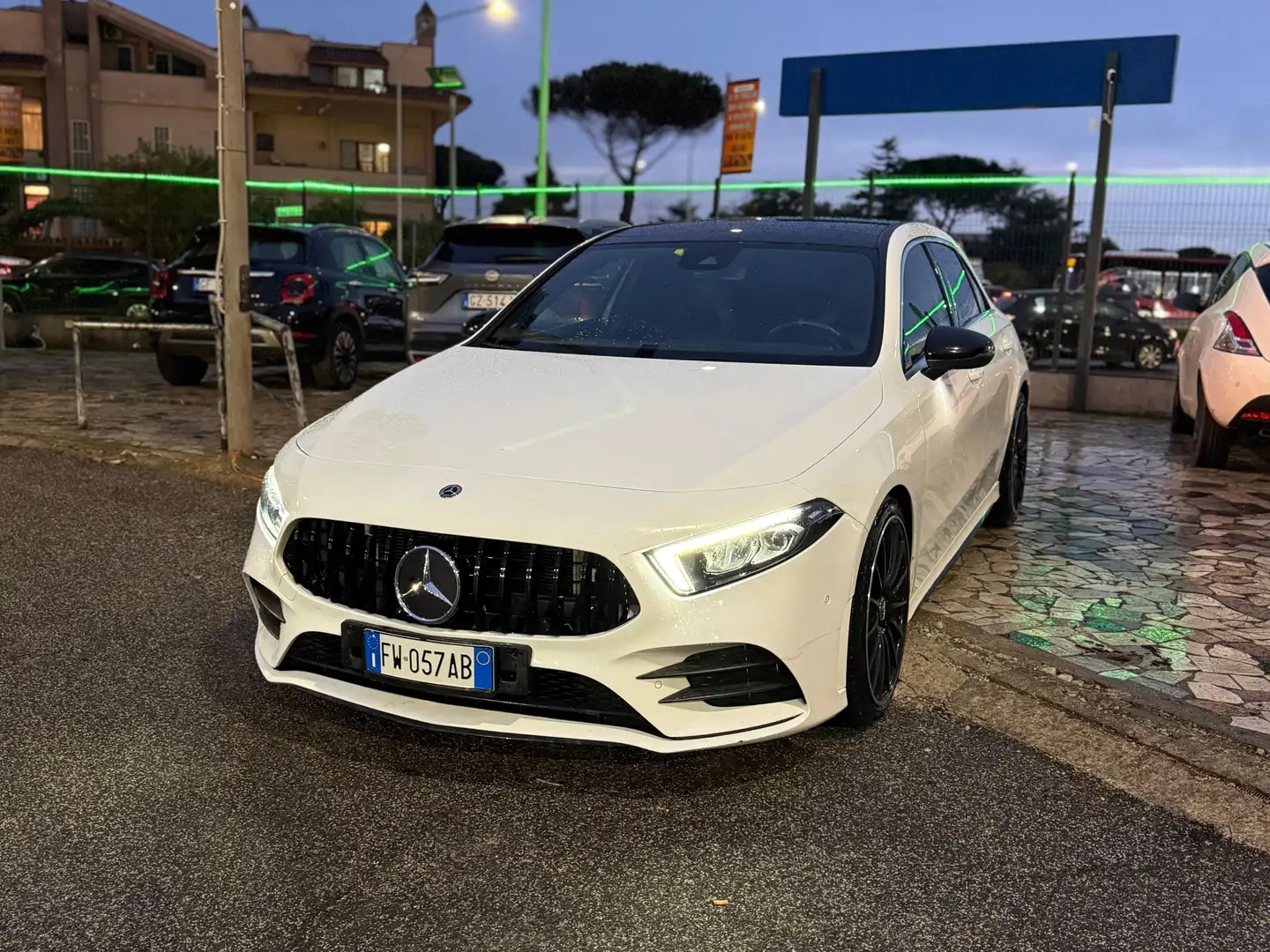 Mercedes-Benz A 250 Classe A 250 turbo 225 cv kit A35 AMG Bianco - 1