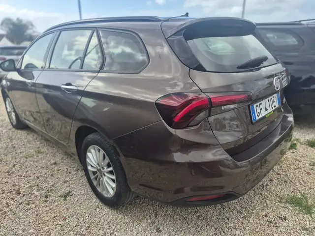 Fiat Tipo view 2