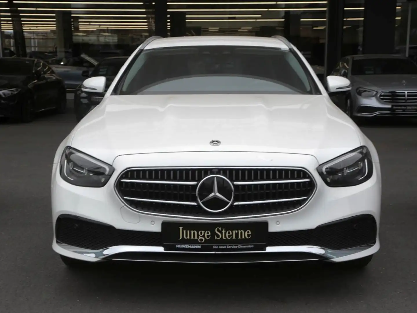 Mercedes-Benz E 300 e T Avantgarde MBUX Navi 360° Distronic Weiß - 2