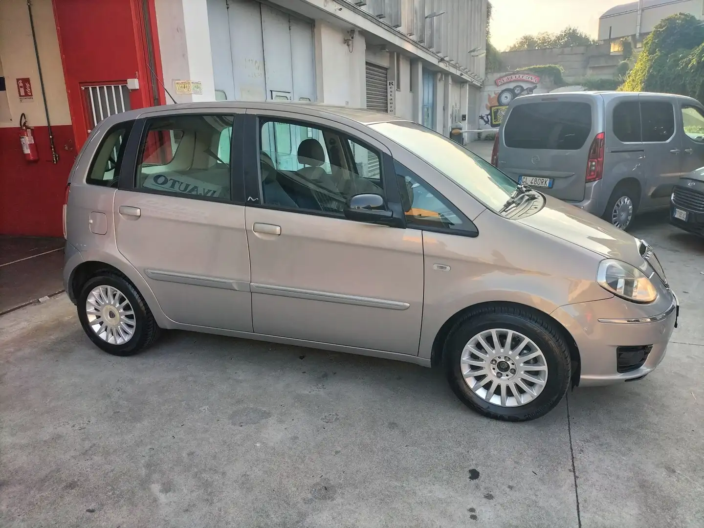 Lancia MUSA 1.4 16v Diva s&s E5b km 115000 - 2