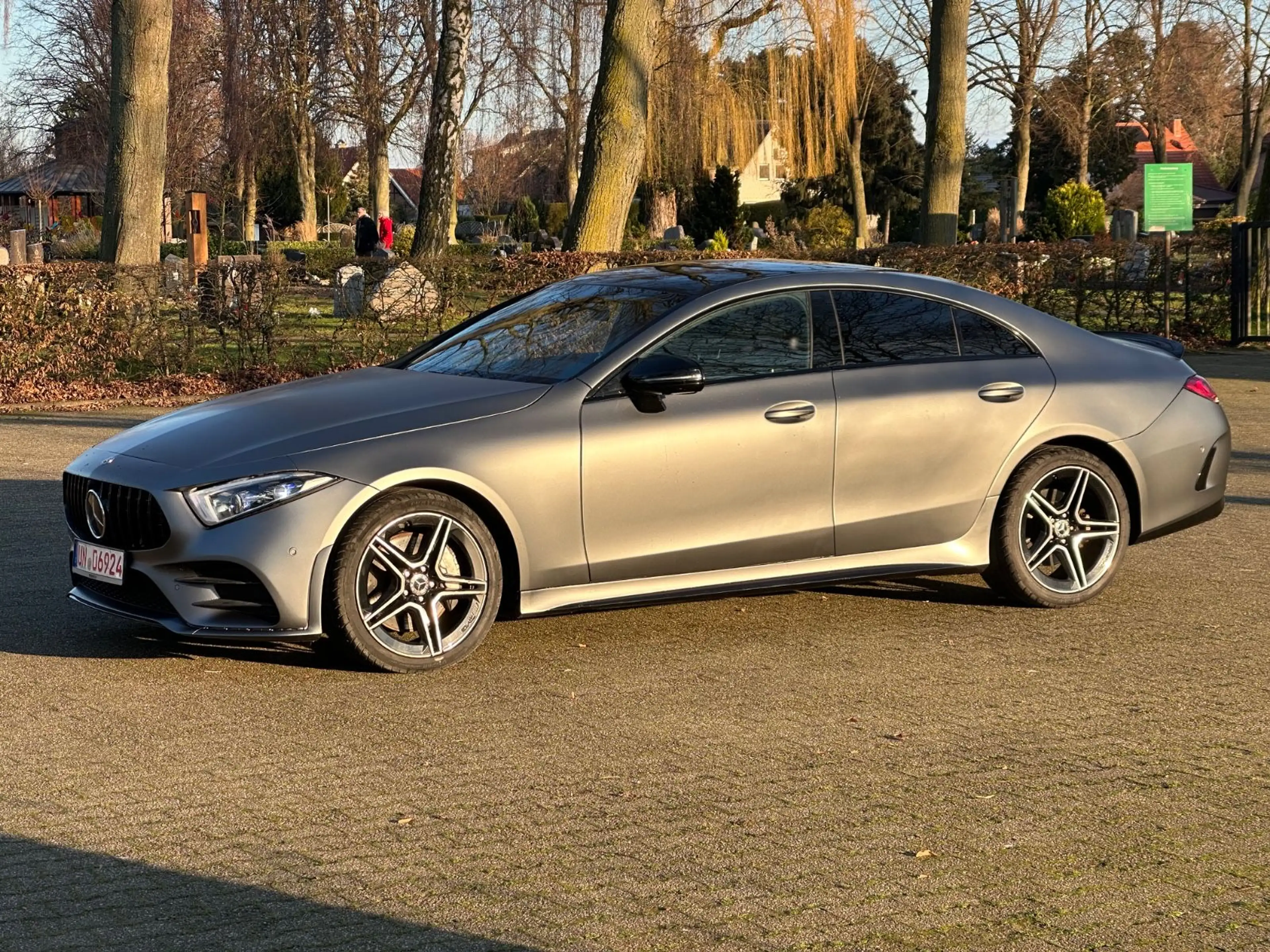 Mercedes-Benz CLS 350 d *4-MATIC*AMG-LINE*360*NIGHT*DISTR*